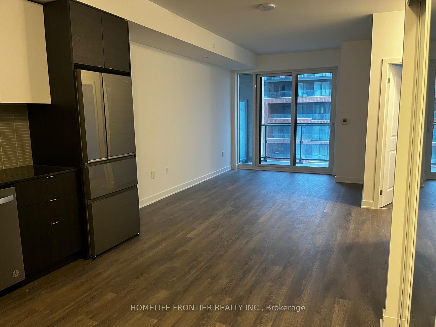 Photo 3 of Unit 809, 100 Eagle Rock Way, Vaughan, Rural Vaughan — HOMEH