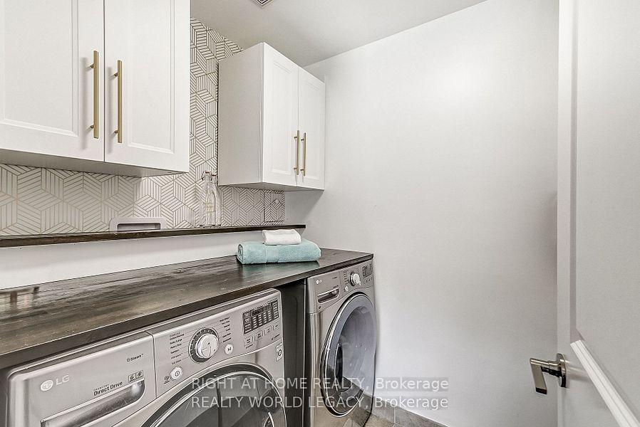 Photo 11 of 3108 Postridge Drive, Oakville, Joshua Meadows — HOMEH
