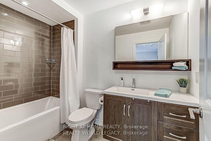 Photo 13 of 3108 Postridge Drive, Oakville, Joshua Meadows — HOMEH