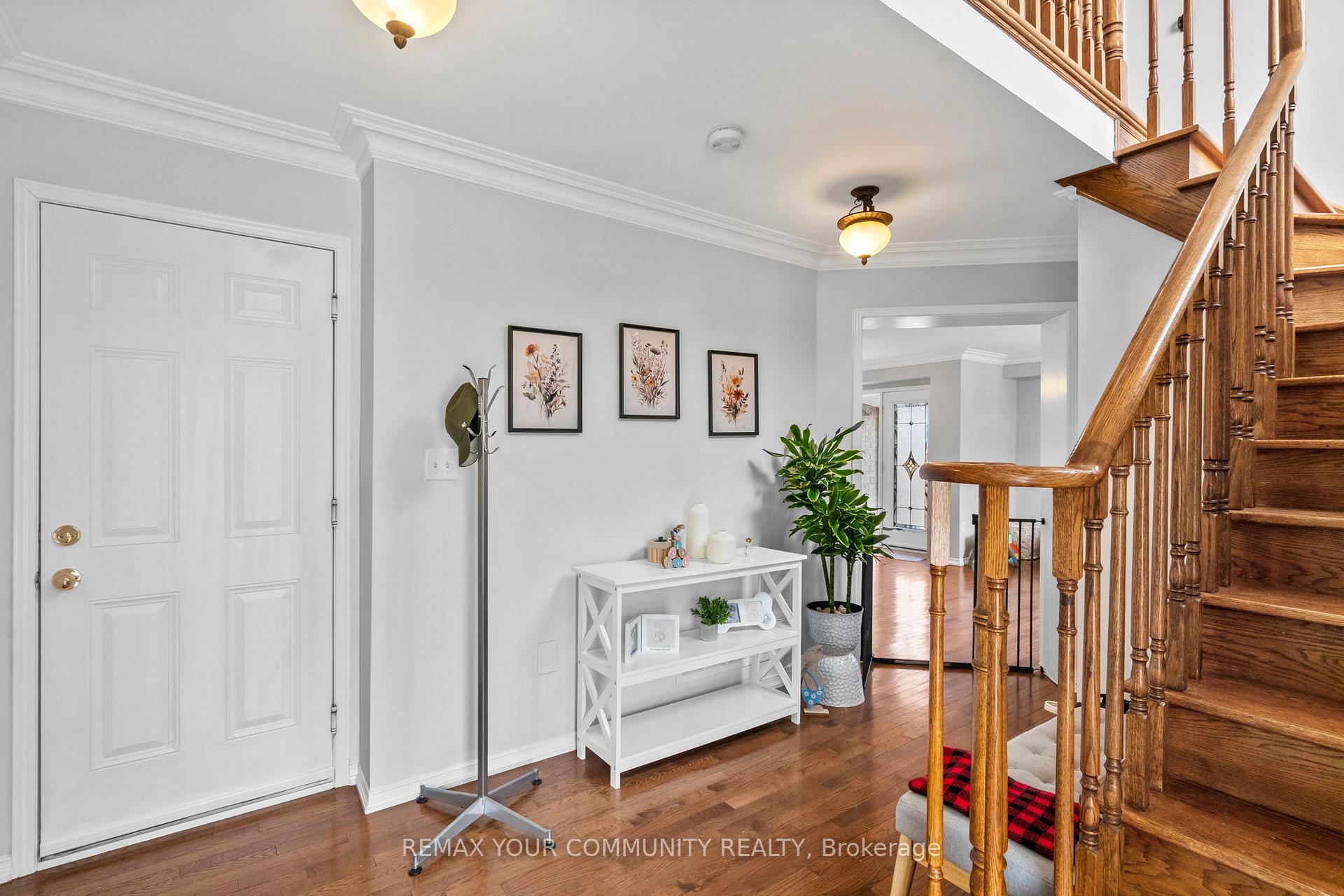 Photo 17 of 18 Telstar Way, Whitby, Brooklin — HOMEH