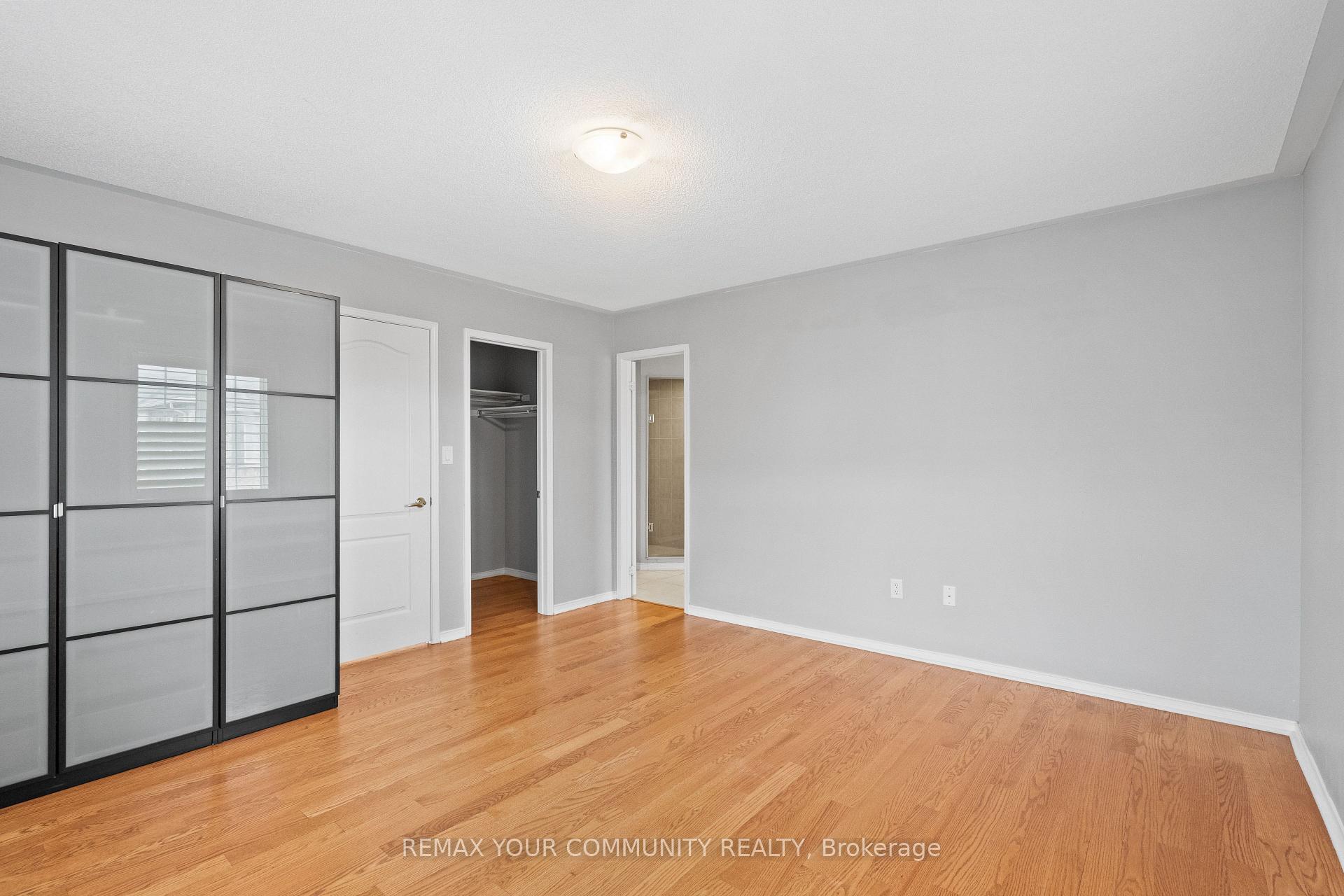 Photo 20 of 18 Telstar Way, Whitby, Brooklin — HOMEH