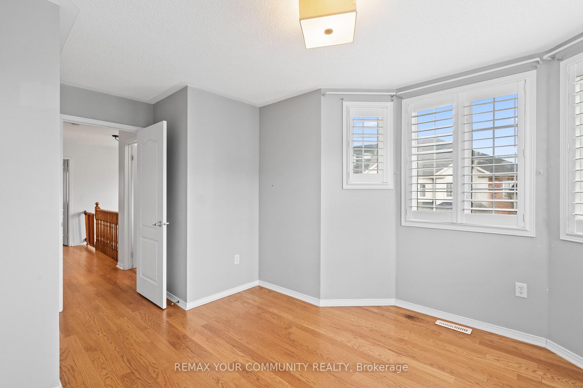 Photo 31 of 18 Telstar Way, Whitby, Brooklin — HOMEH