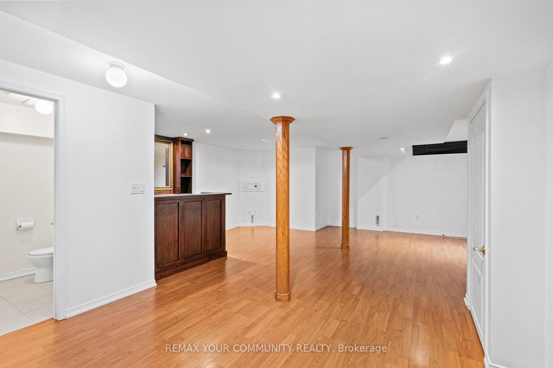 Photo 34 of 18 Telstar Way, Whitby, Brooklin — HOMEH