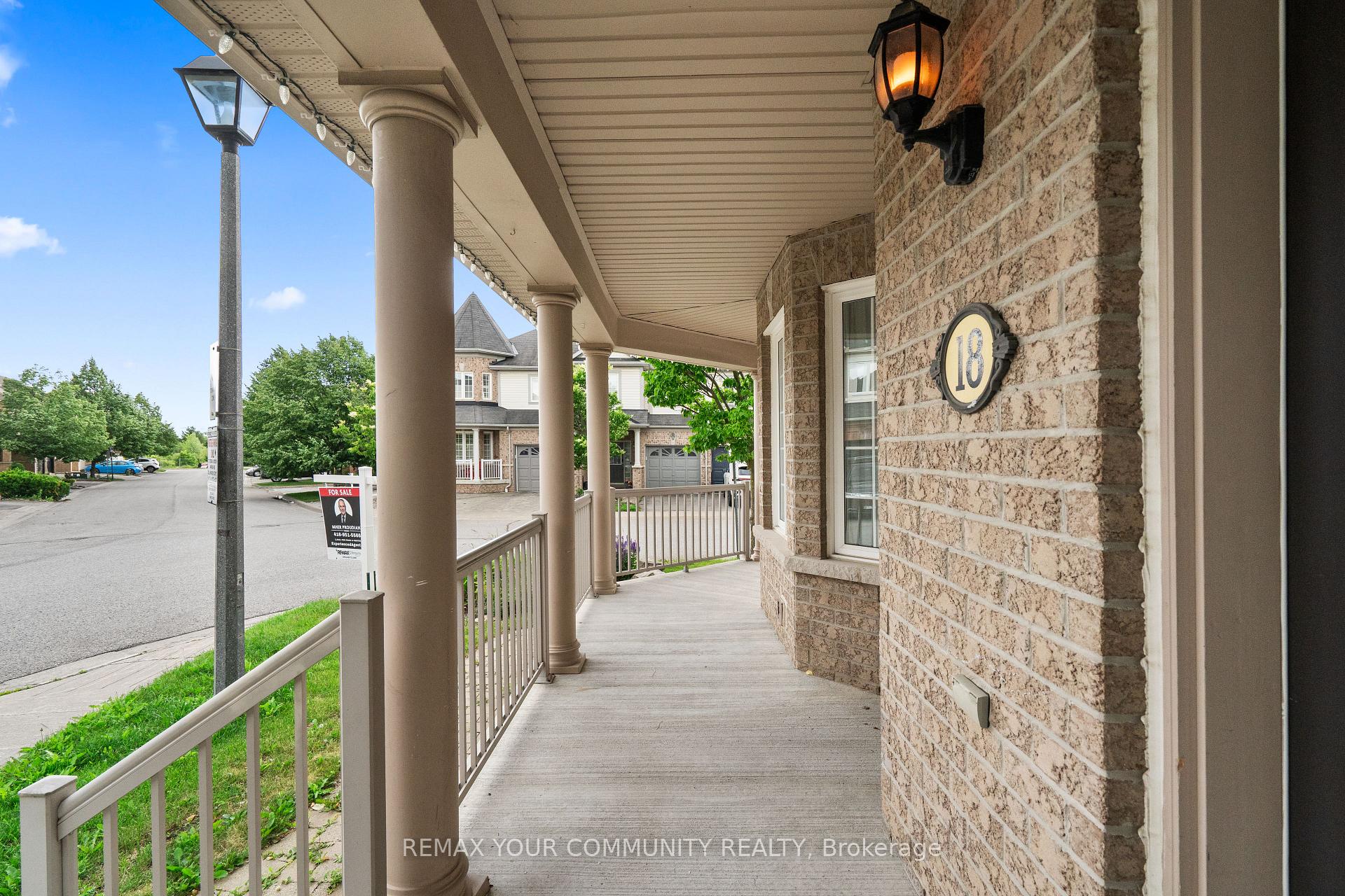 Photo 44 of 18 Telstar Way, Whitby, Brooklin — HOMEH
