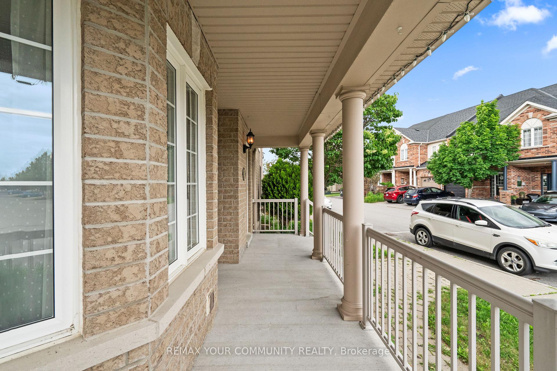 Photo 45 of 18 Telstar Way, Whitby, Brooklin — HOMEH