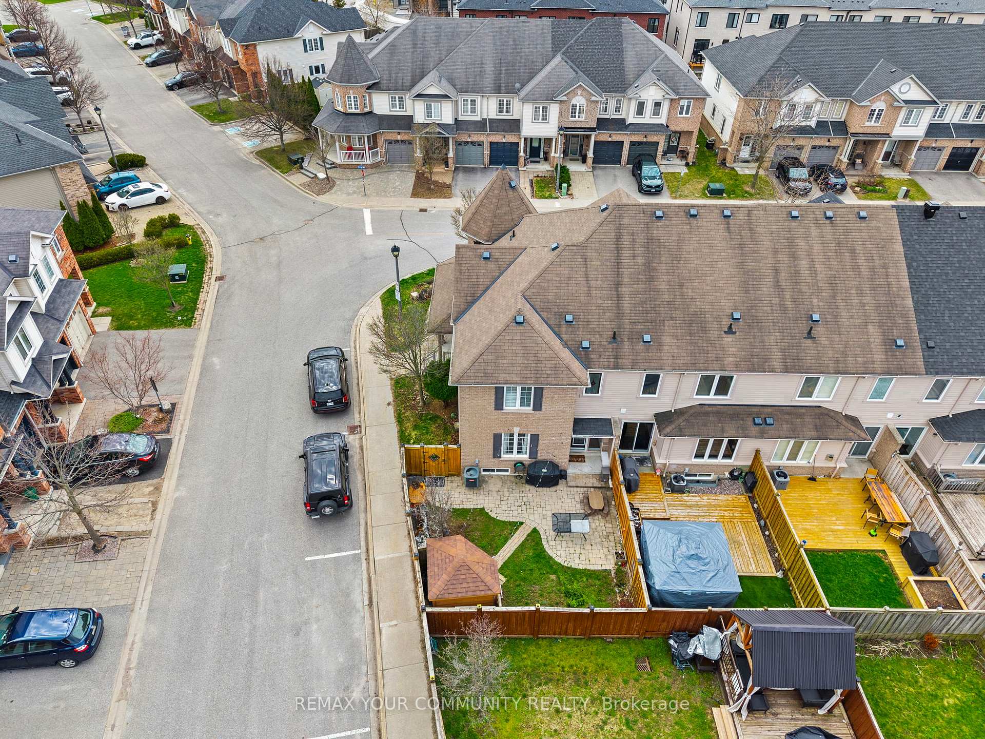 Photo 46 of 18 Telstar Way, Whitby, Brooklin — HOMEH