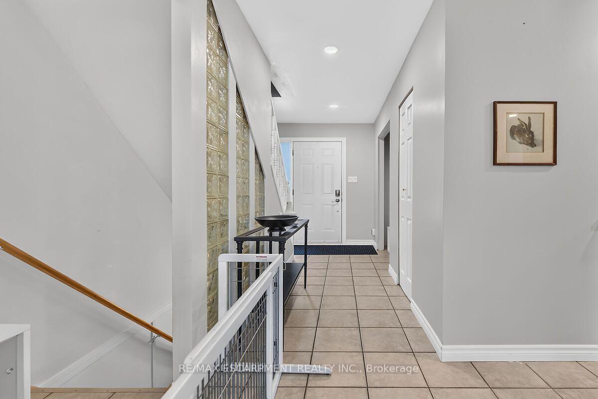 Photo 9 of Unit 24, 300 Rexford Drive, Hamilton, Randall — HOMEH