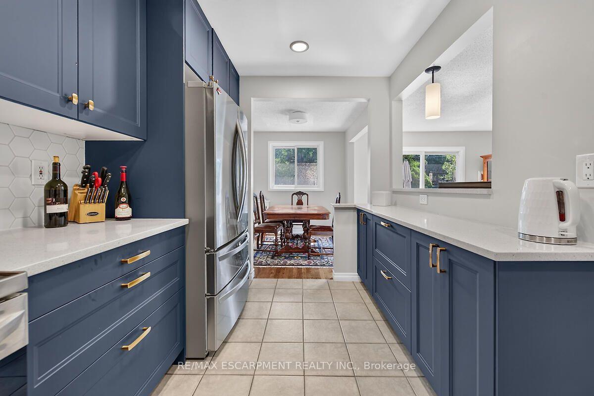 Photo 13 of Unit 24, 300 Rexford Drive, Hamilton, Randall — HOMEH