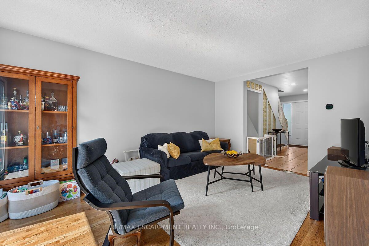 Photo 20 of Unit 24, 300 Rexford Drive, Hamilton, Randall — HOMEH