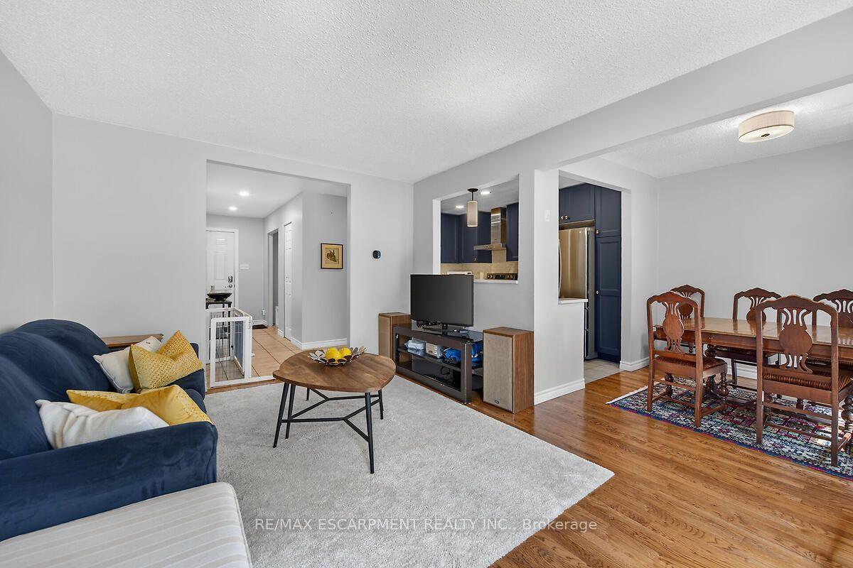 Photo 21 of Unit 24, 300 Rexford Drive, Hamilton, Randall — HOMEH