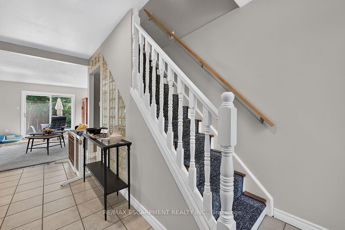 Photo 24 of Unit 24, 300 Rexford Drive, Hamilton, Randall — HOMEH