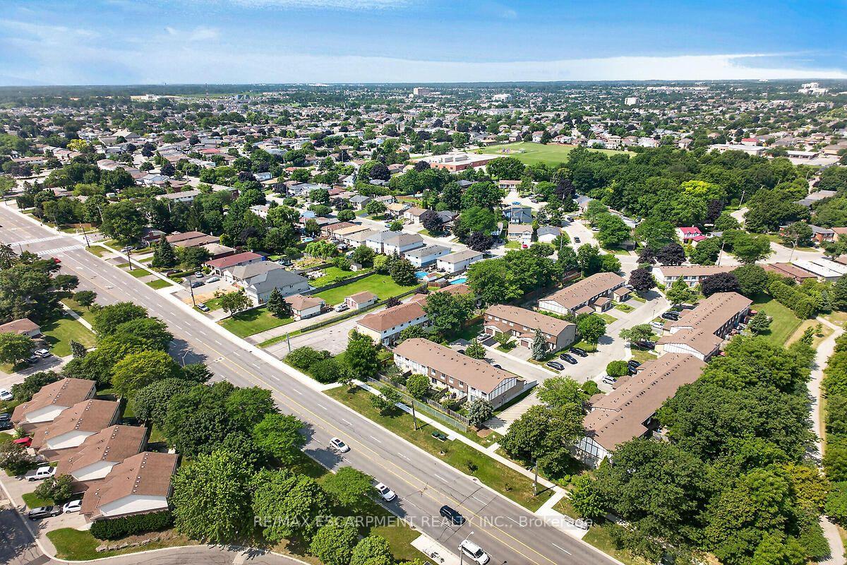 Photo 41 of Unit 24, 300 Rexford Drive, Hamilton, Randall — HOMEH