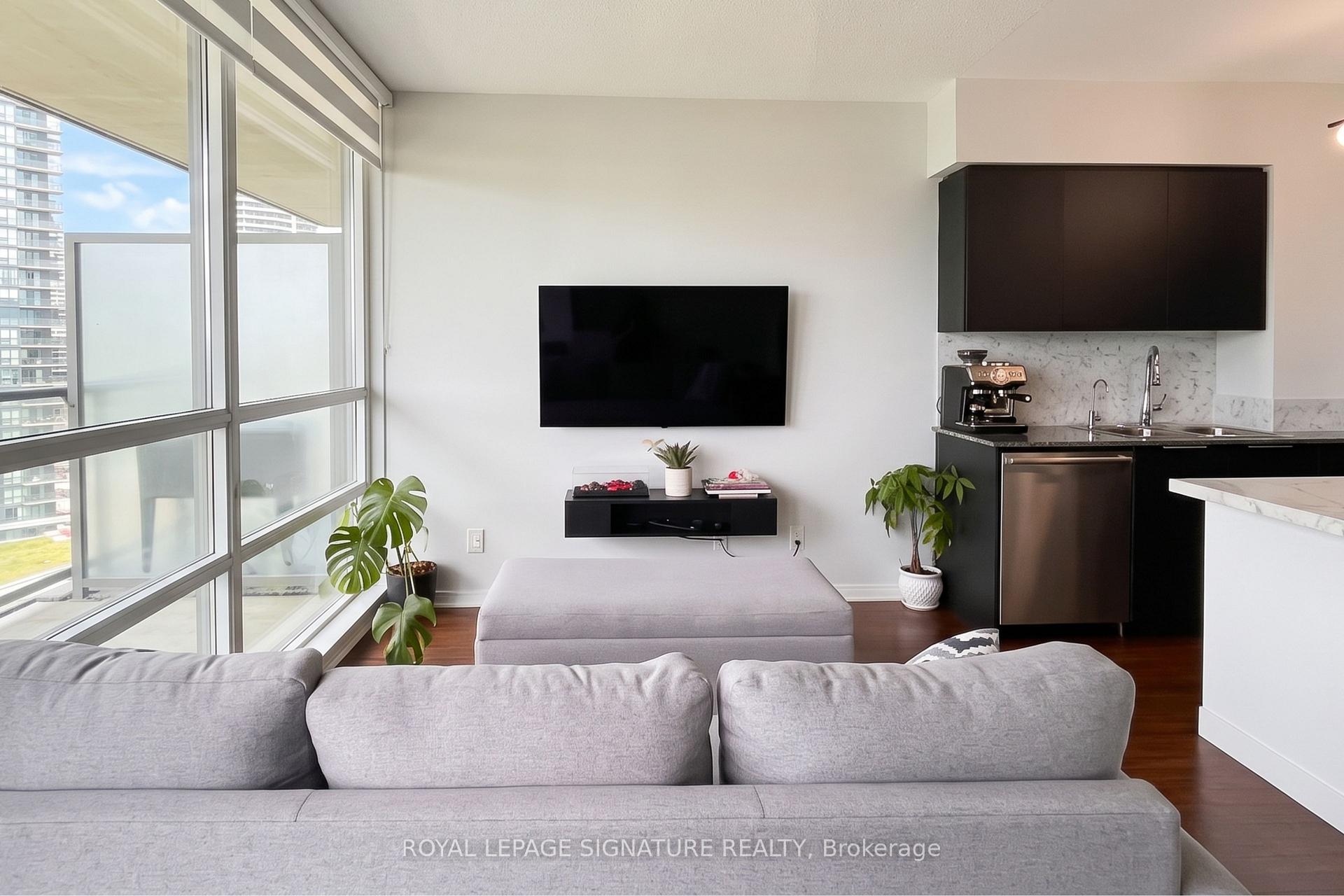 Photo 5 of Unit 1505, 2230 Lake Shore Boulevard, Etobicoke, Mimico — HOMEH