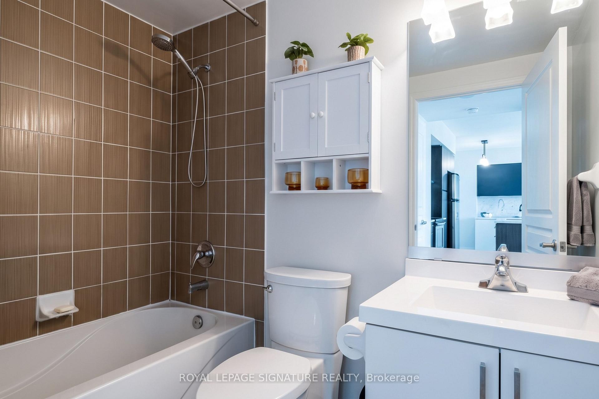 Photo 7 of Unit 1505, 2230 Lake Shore Boulevard, Etobicoke, Mimico — HOMEH
