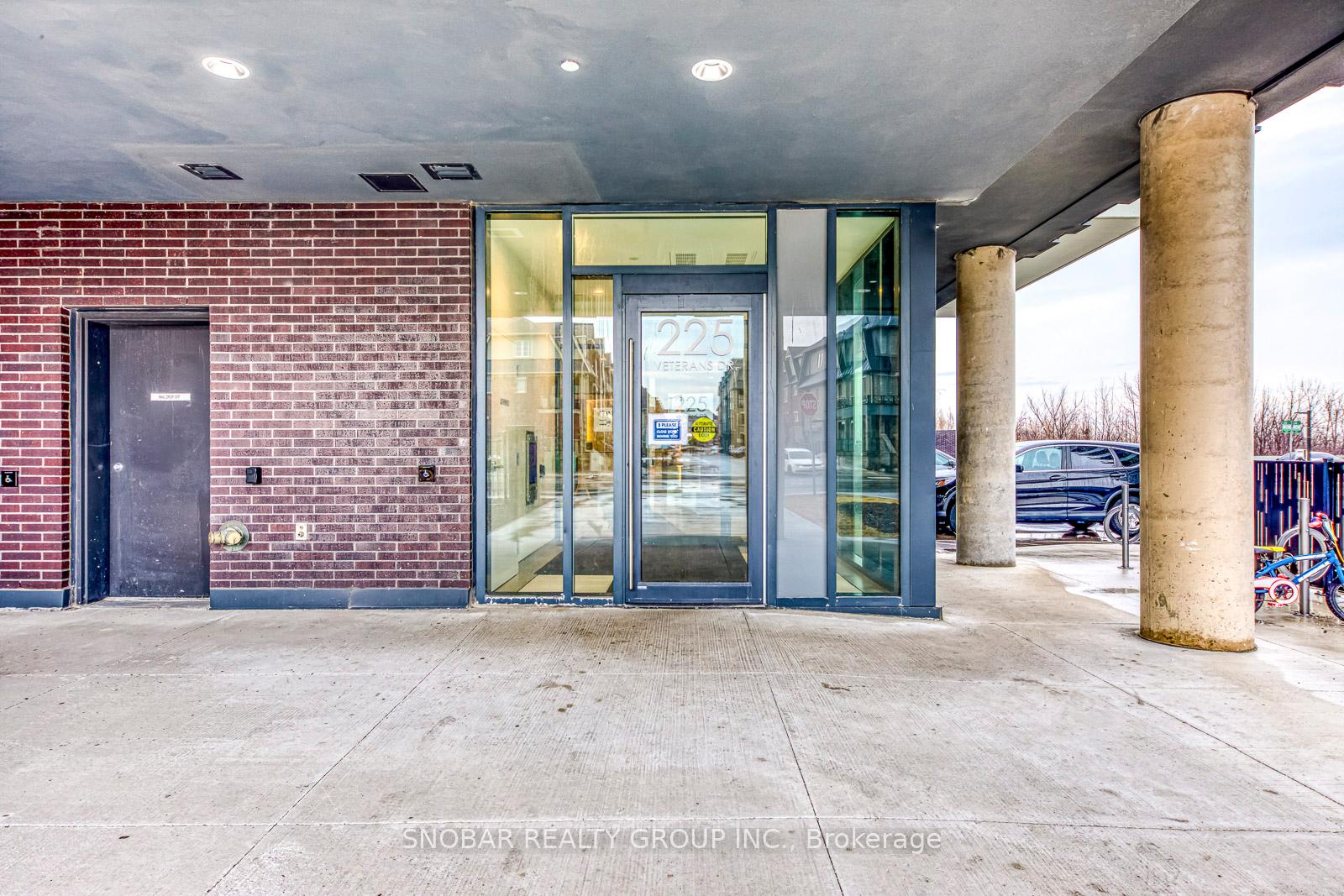 Photo 3 of Unit 907, 225 Veterans Drive, Brampton, Northwest Brampton — HOMEH