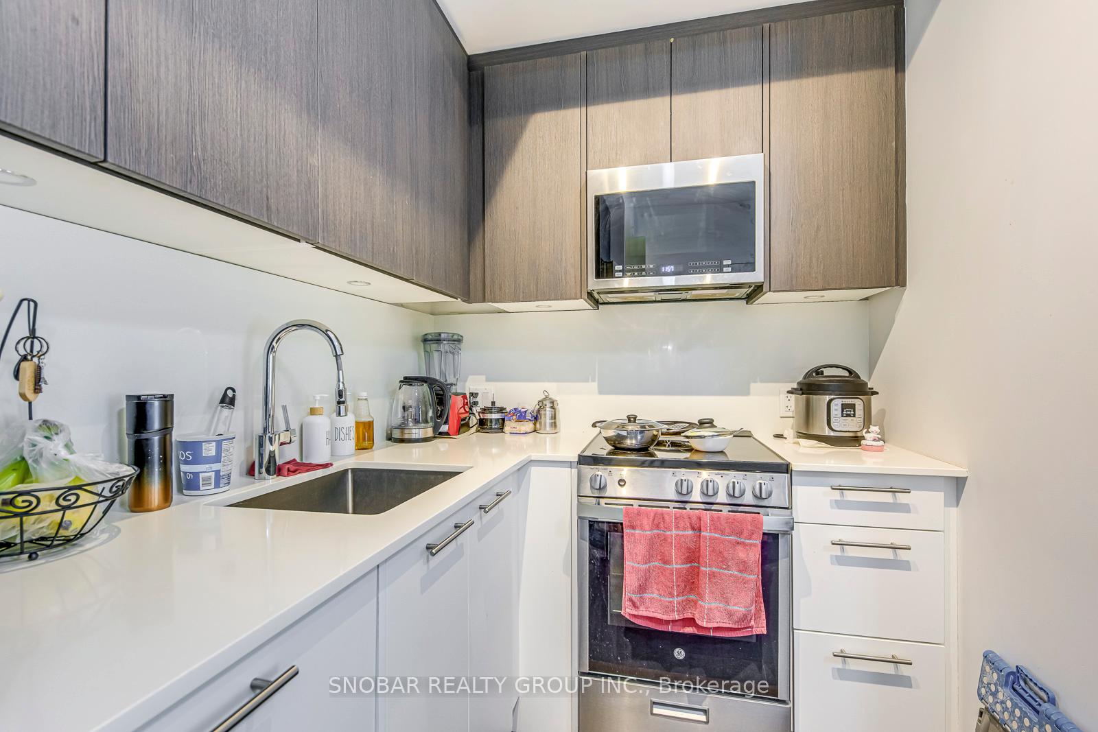Photo 11 of Unit 907, 225 Veterans Drive, Brampton, Northwest Brampton — HOMEH