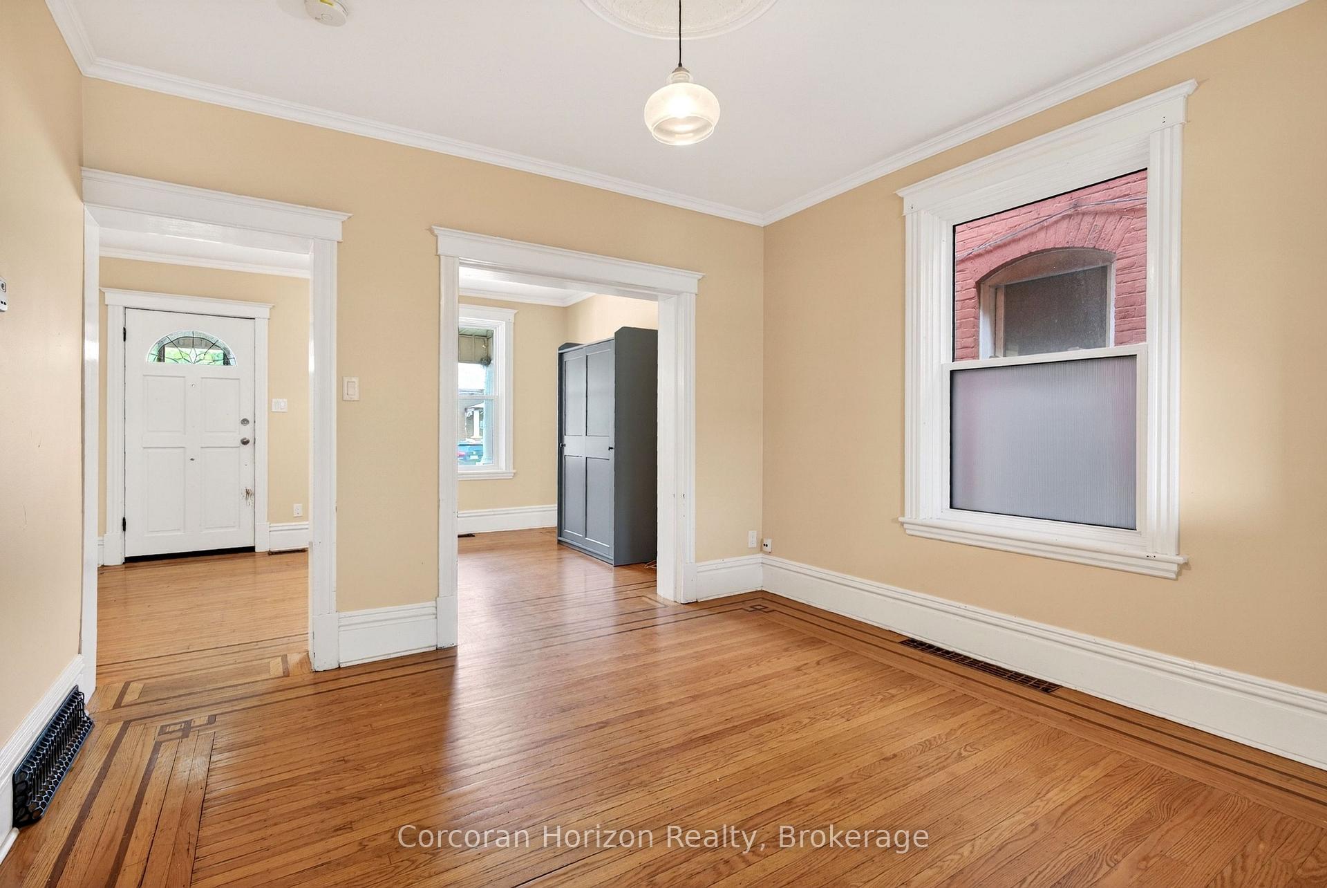 Photo 16 of 520 John Street N, Hamilton, North End — HOMEH