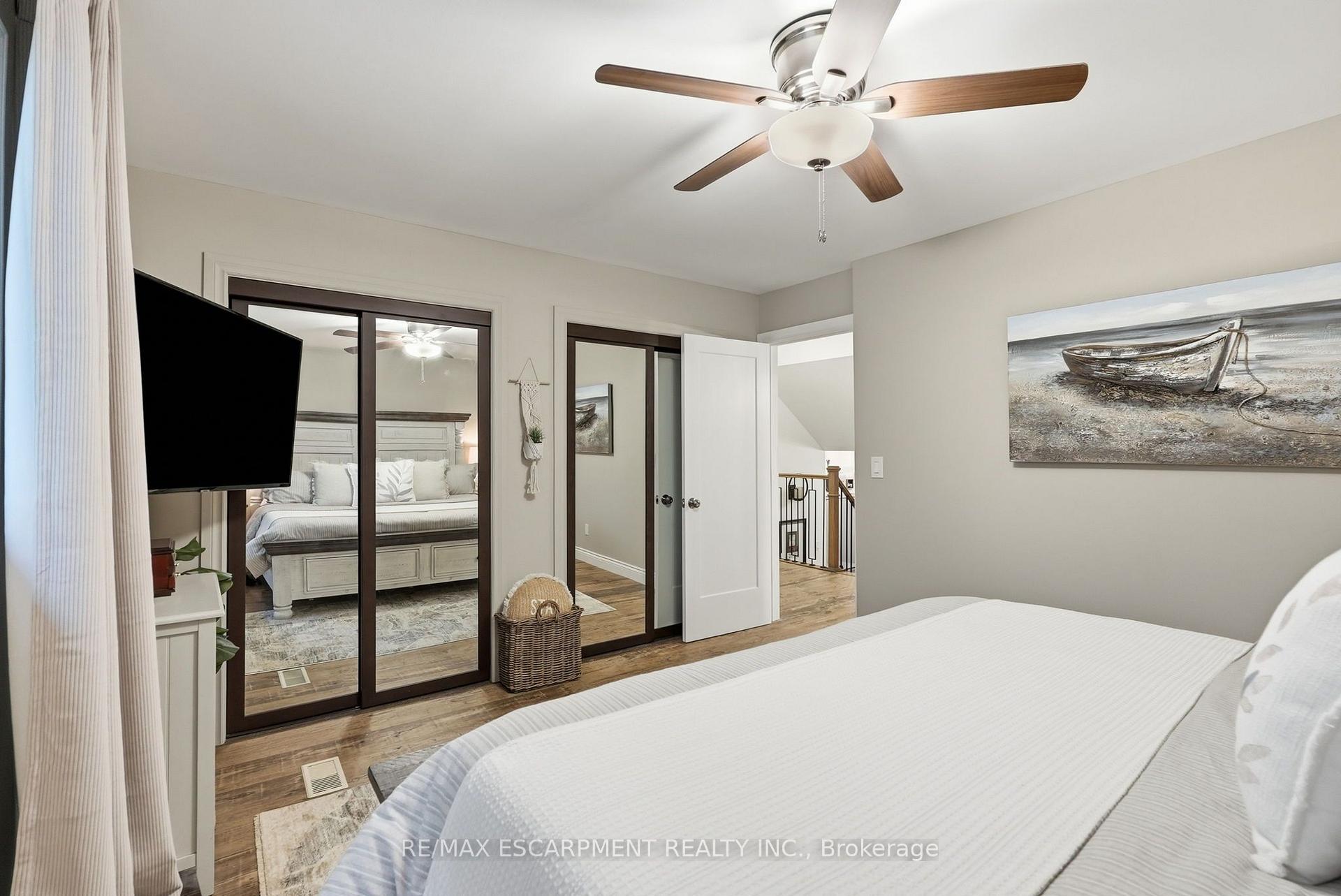 Photo 18 of 224 Athenia Drive, Hamilton, Stoney Creek Mountain — HOMEH