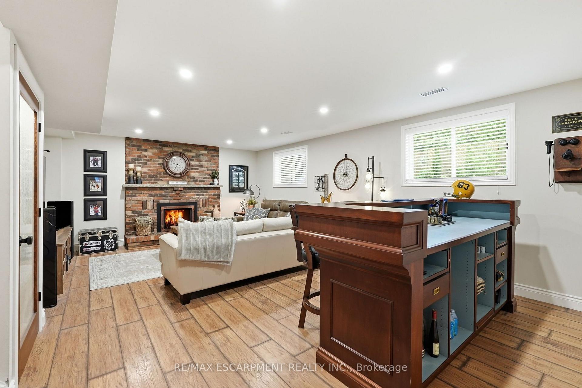 Photo 26 of 224 Athenia Drive, Hamilton, Stoney Creek Mountain — HOMEH