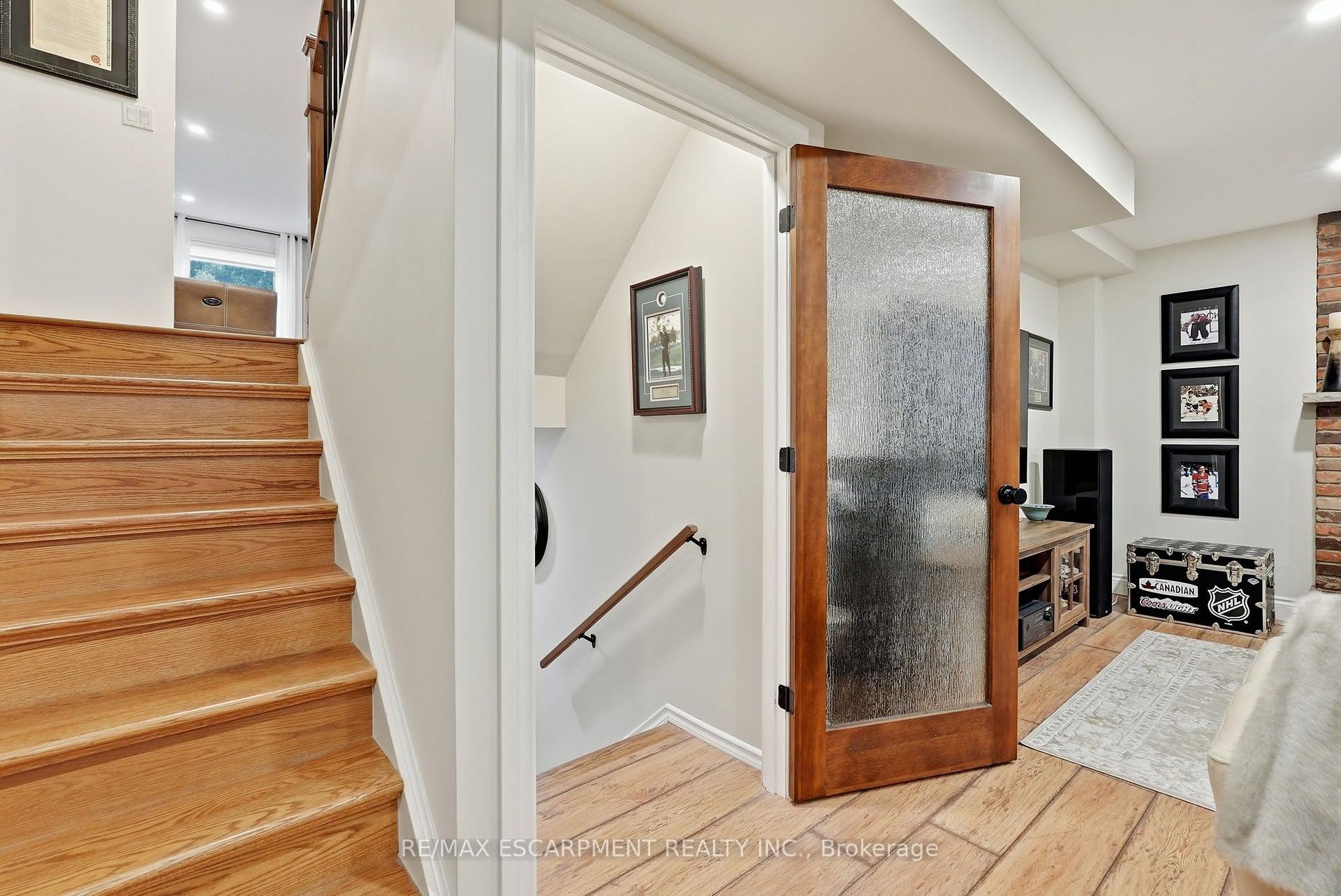 Photo 33 of 224 Athenia Drive, Hamilton, Stoney Creek Mountain — HOMEH