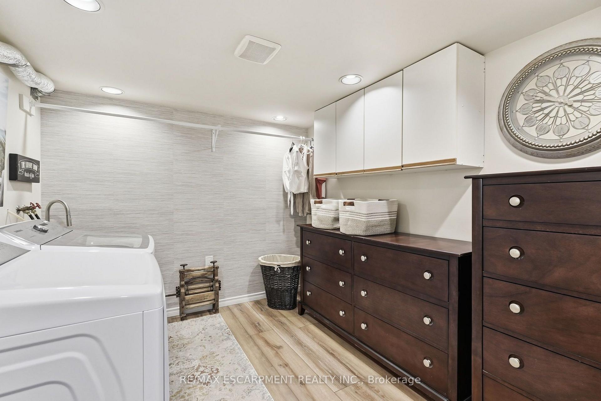 Photo 38 of 224 Athenia Drive, Hamilton, Stoney Creek Mountain — HOMEH