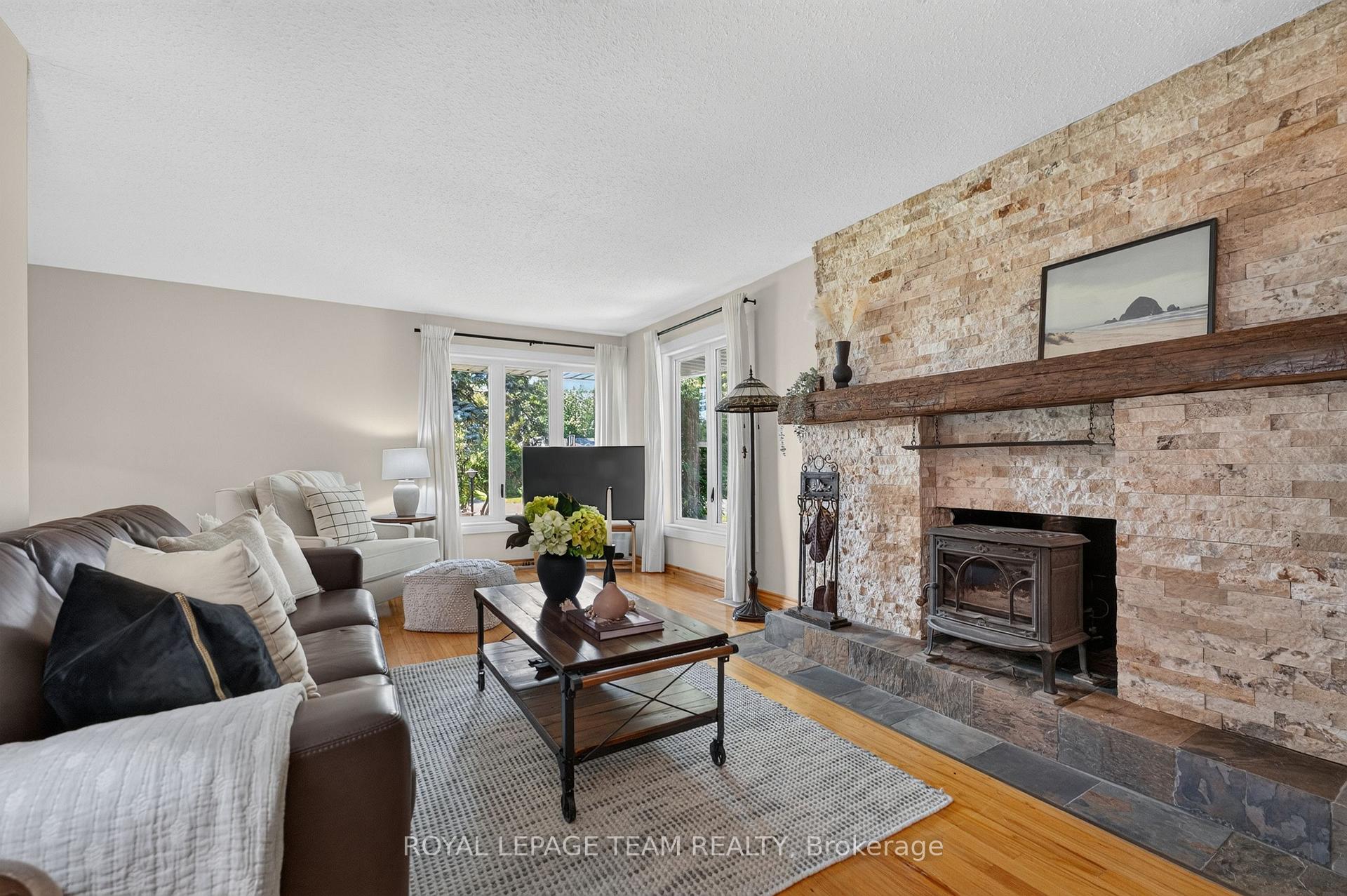 Photo 6 of 9 Laurentide Road, Ottawa, Arbeatha Park — HOMEH