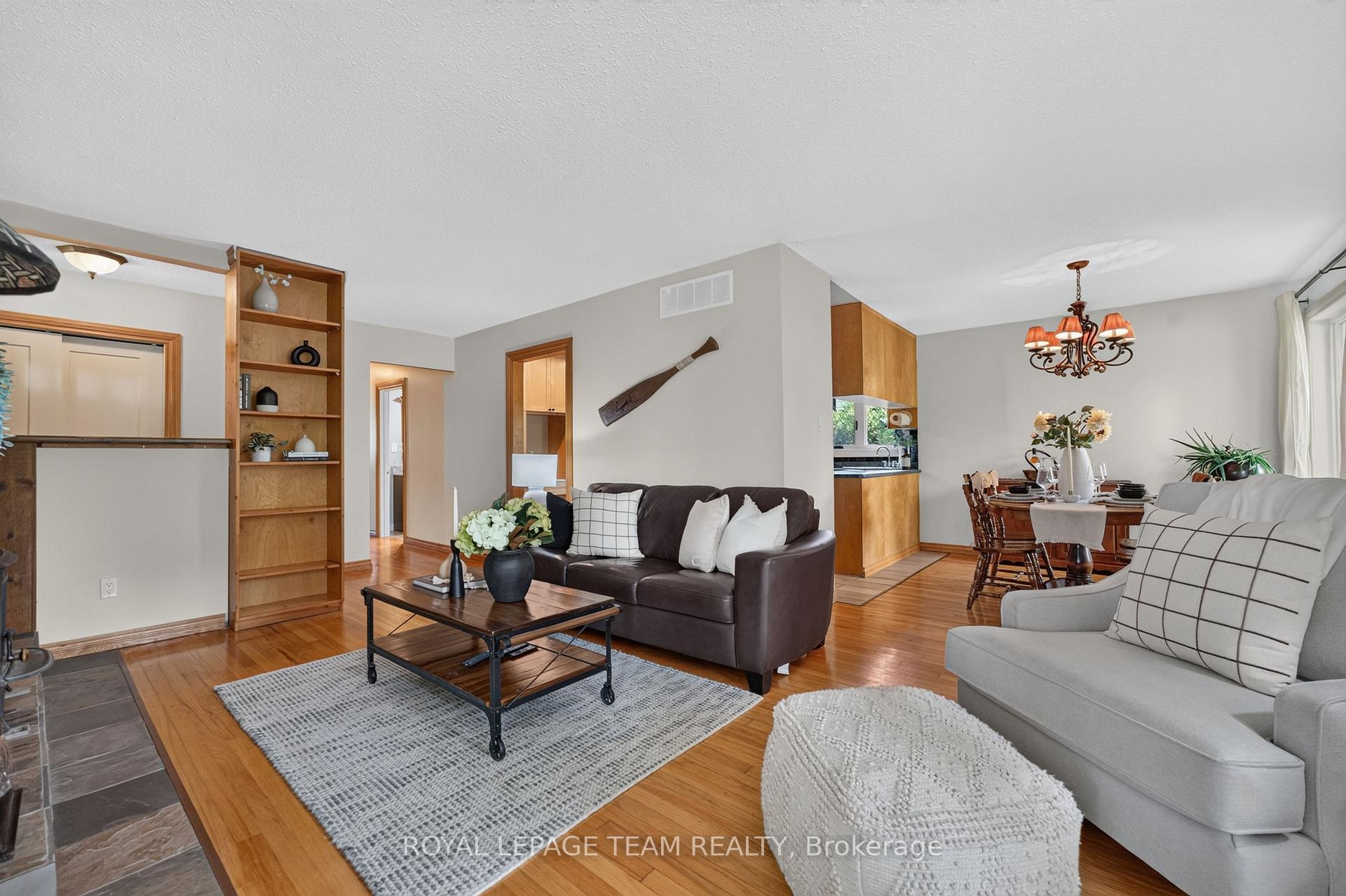 Photo 8 of 9 Laurentide Road, Ottawa, Arbeatha Park — HOMEH