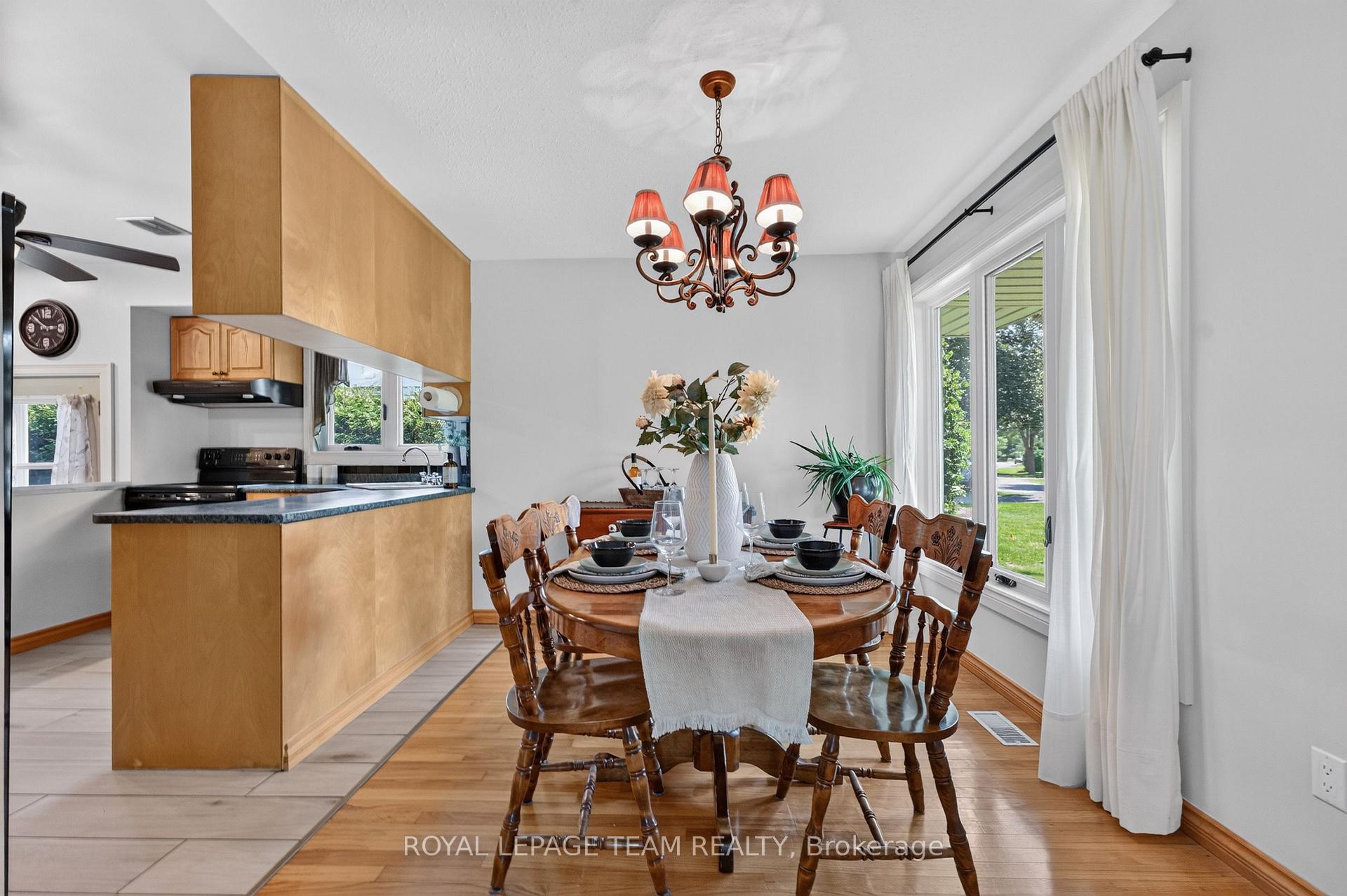 Photo 10 of 9 Laurentide Road, Ottawa, Arbeatha Park — HOMEH