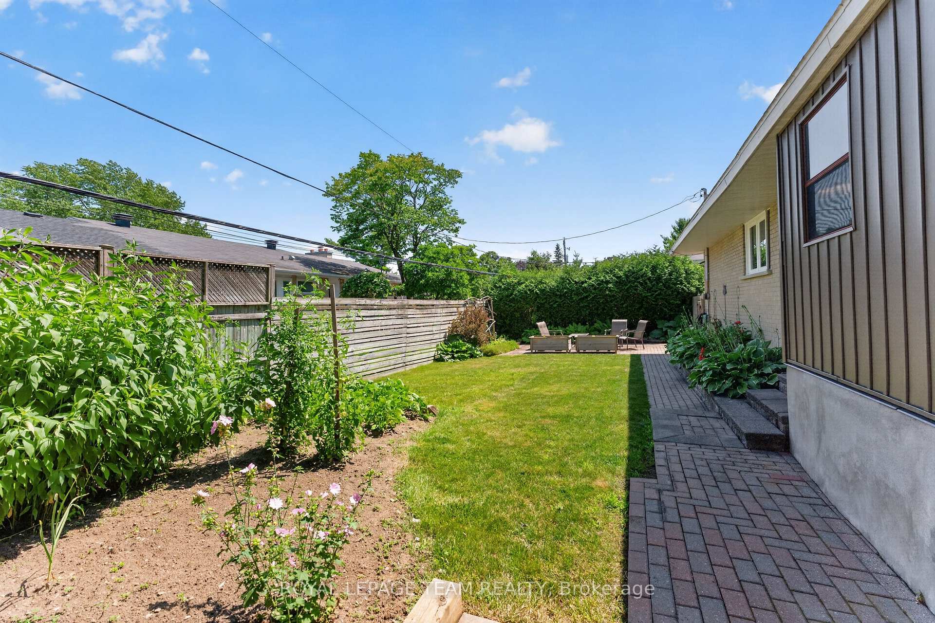 Photo 39 of 9 Laurentide Road, Ottawa, Arbeatha Park — HOMEH
