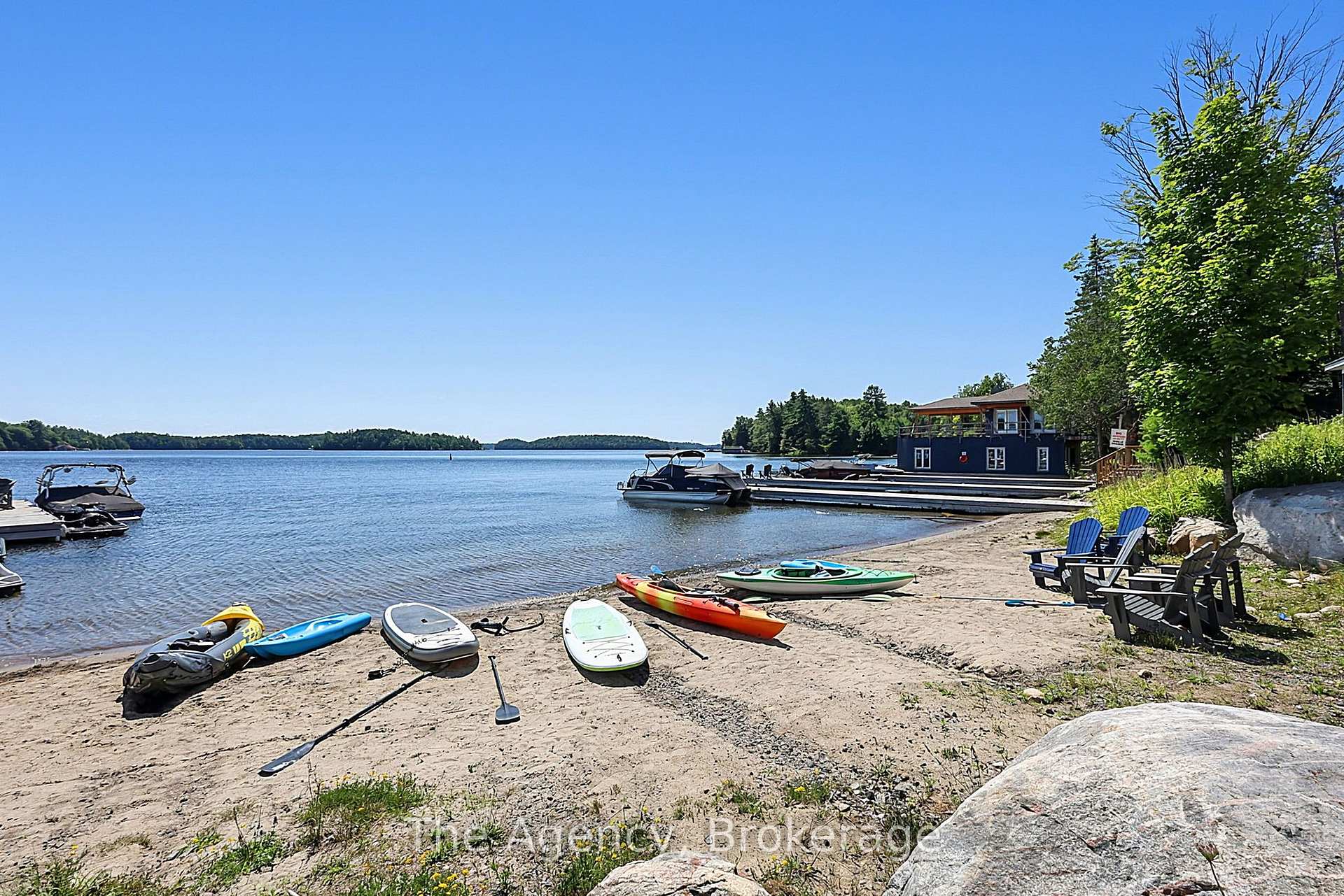 Photo 4 of Unit 39, 2054 Peninsula Road, Muskoka Lakes, Medora — HOMEH