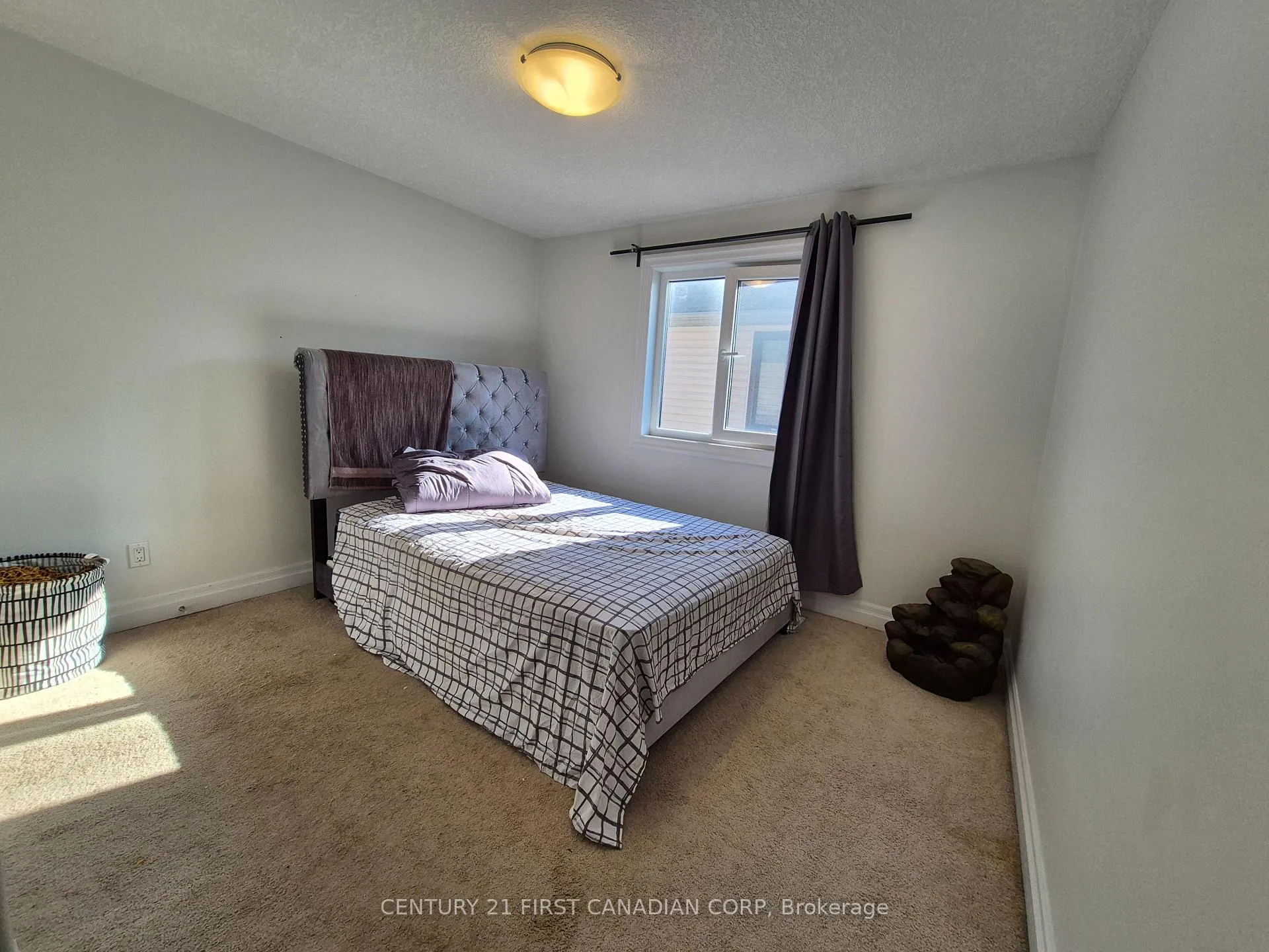 Photo 18 of 1961 Cedarpark Drive, London, North D — HOMEH