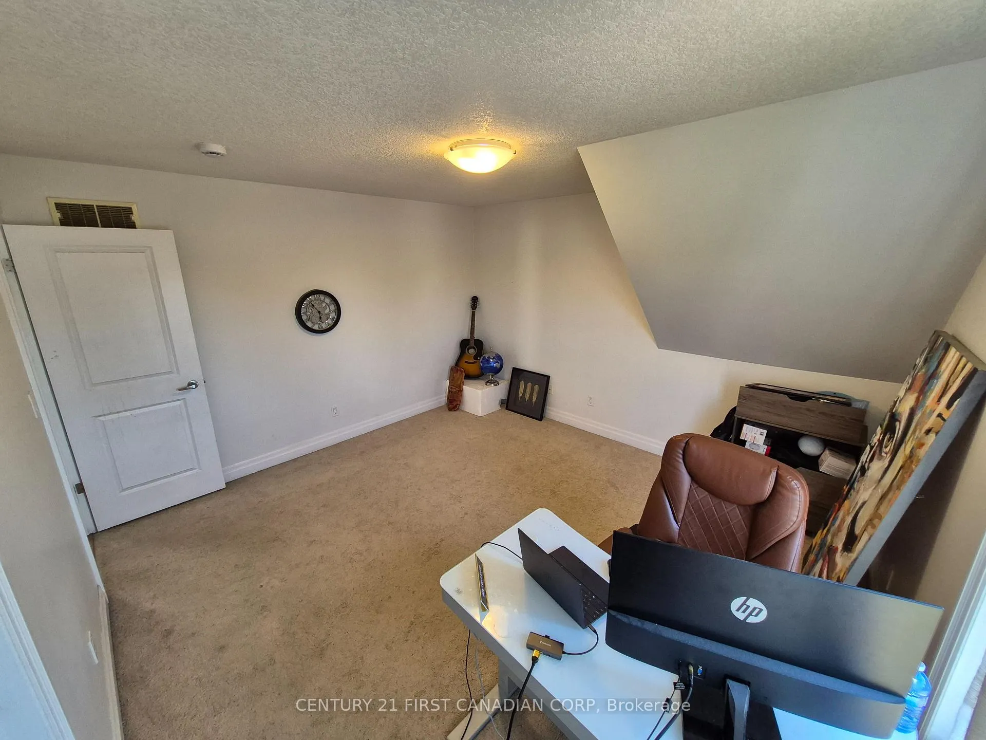 Photo 21 of 1961 Cedarpark Drive, London, North D — HOMEH