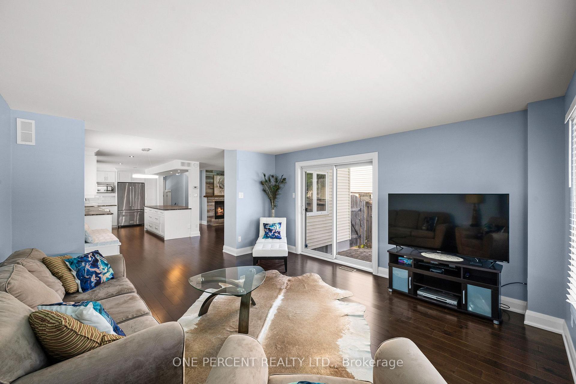 Photo 17 of 8 Rastila Crescent, Ottawa, Hunt Club Park/Greenboro — HOMEH