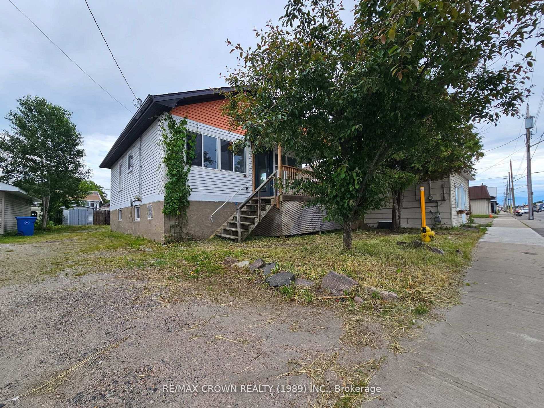Photo 2 of 28 Lakeshore Drive, North Bay, Ferris — HOMEH