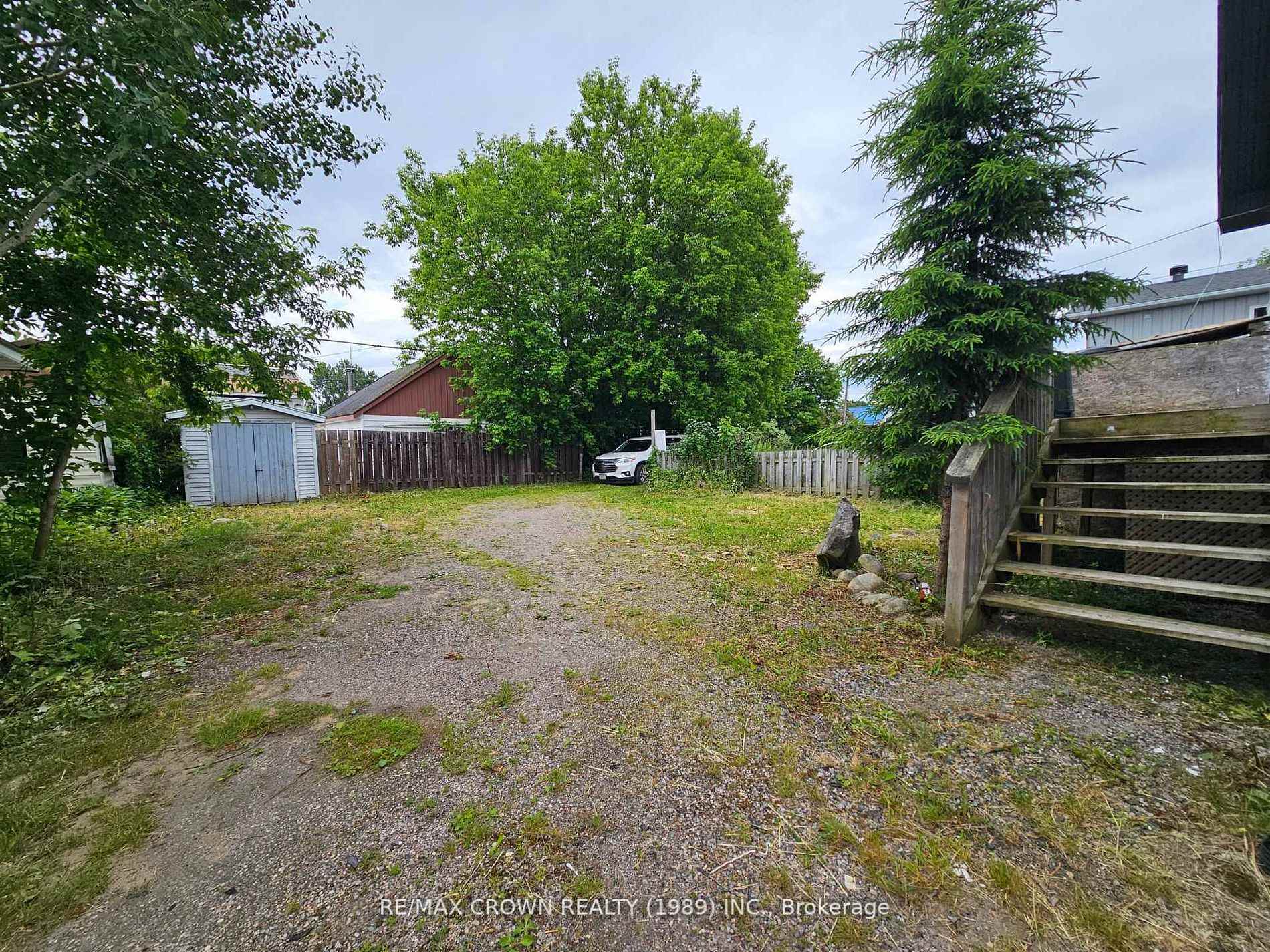 Photo 3 of 28 Lakeshore Drive, North Bay, Ferris — HOMEH