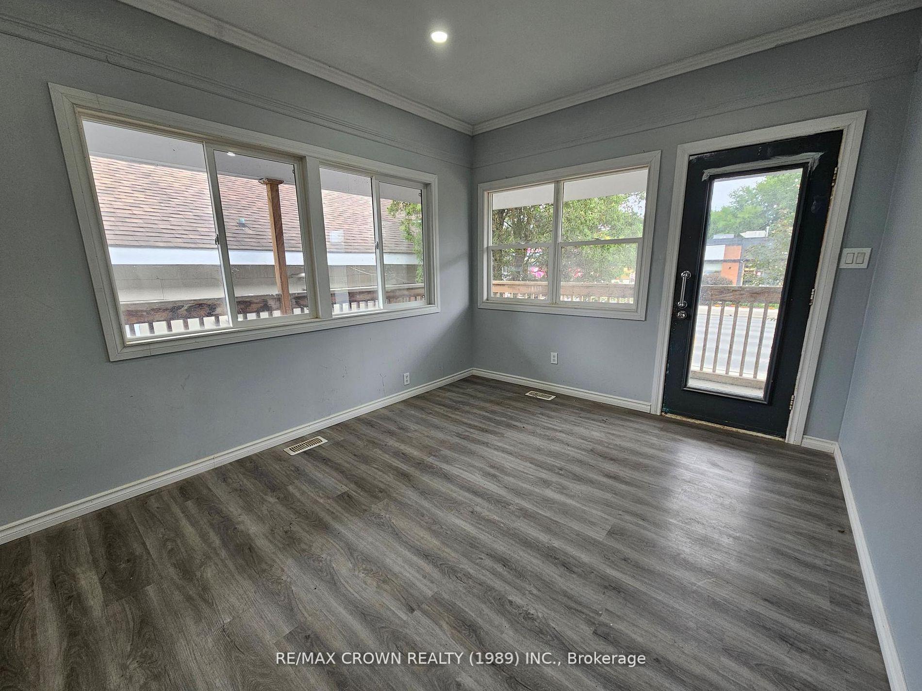 Photo 6 of 28 Lakeshore Drive, North Bay, Ferris — HOMEH