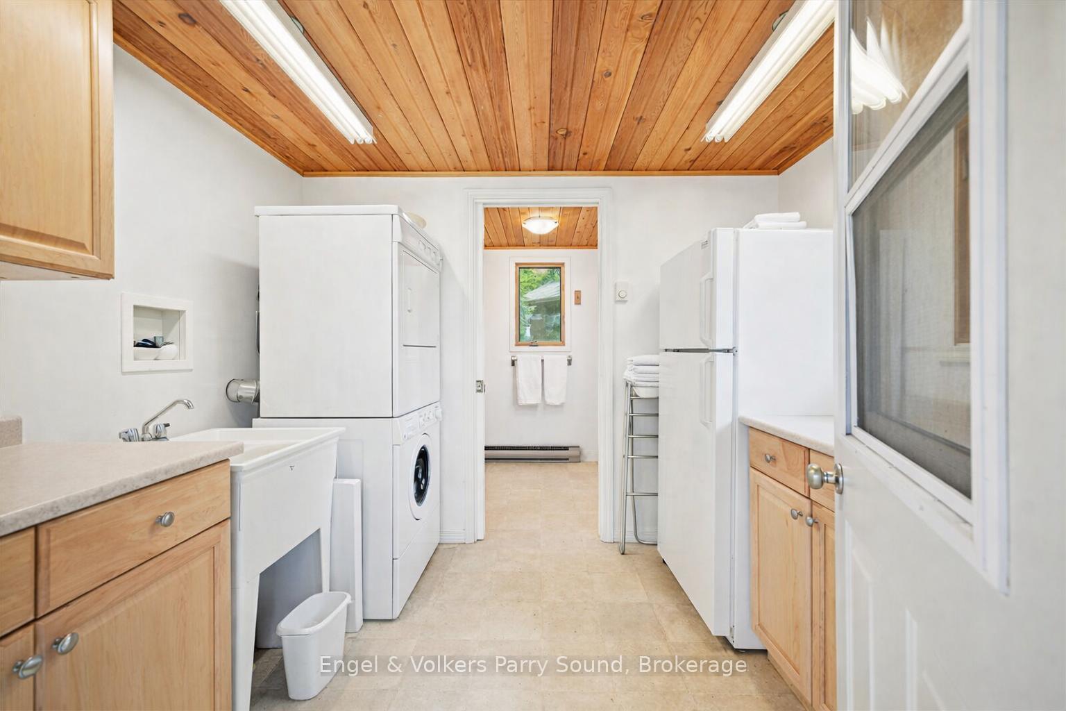 Photo 22 of 53 Birdwood Lane, McDougall — HOMEH