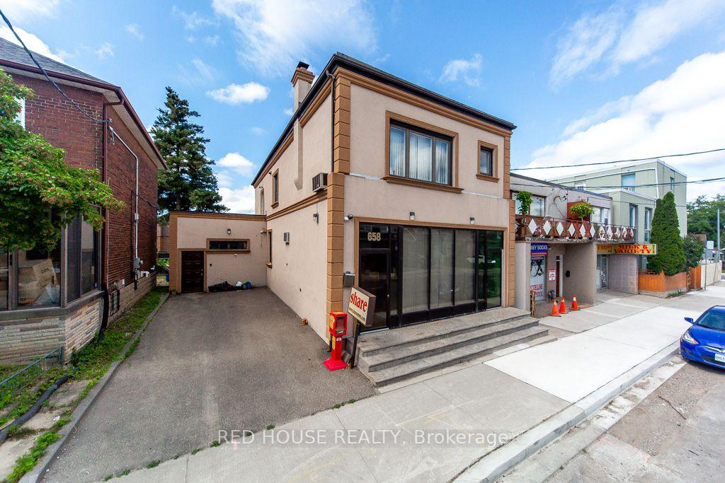 Photo 2 of 658 Vaughan Road, Toronto, Oakwood Village — HOMEH