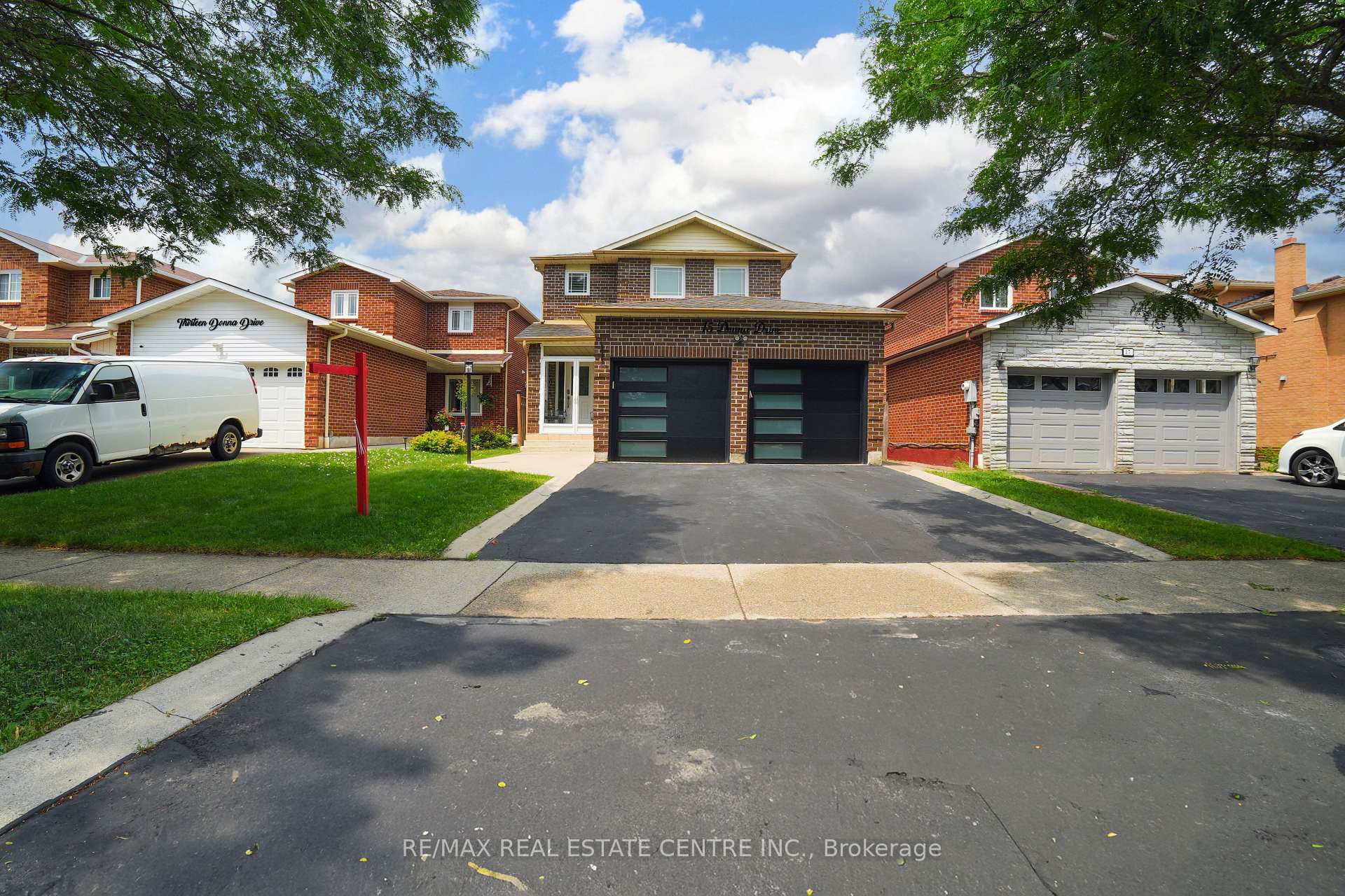 Photo 1 of 15 Donna Drive, Brampton, Heart Lake West — HOMEH