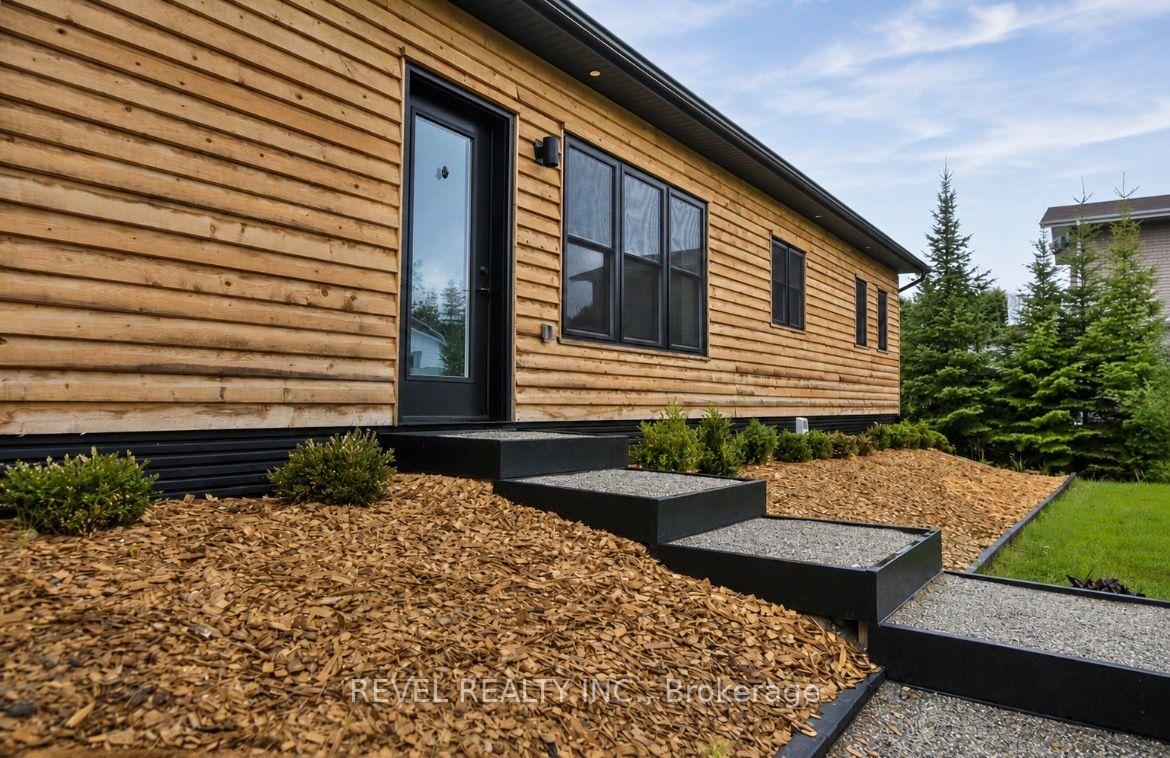 Photo 1 of 767 Leclair Avenue, Timmins, MTJ - Kamiskotia — HOMEH