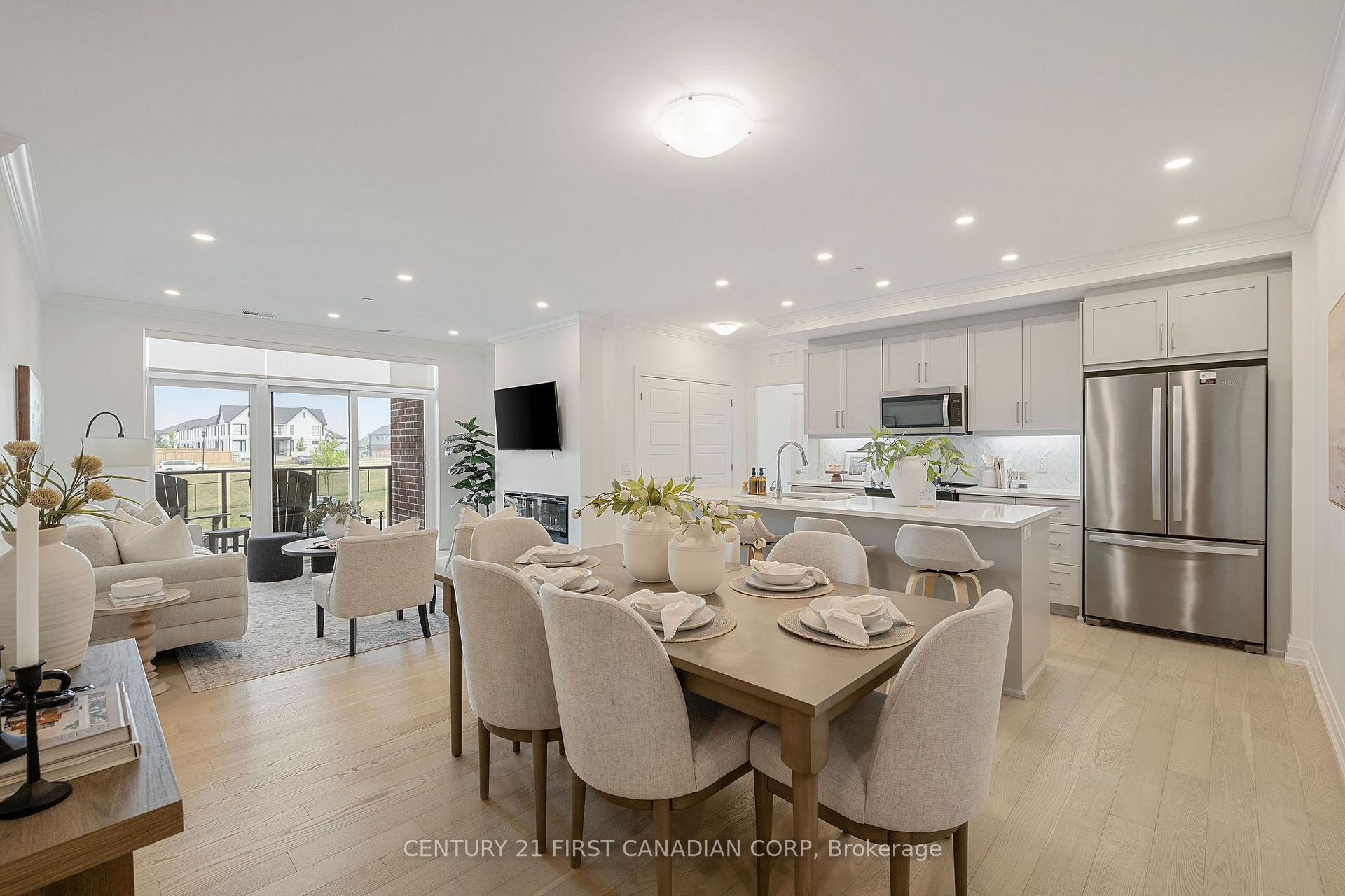 Photo 2 of Unit 202, 1560 Upper West Avenue, London, South B — HOMEH