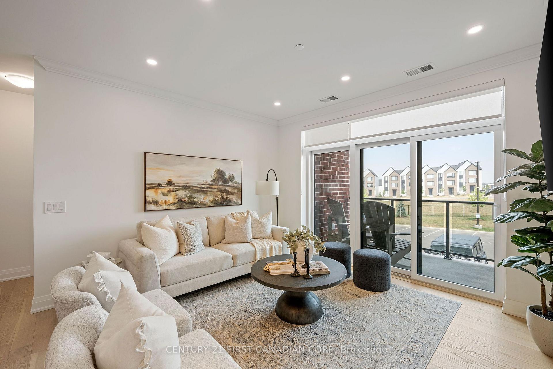 Photo 6 of Unit 202, 1560 Upper West Avenue, London, South B — HOMEH