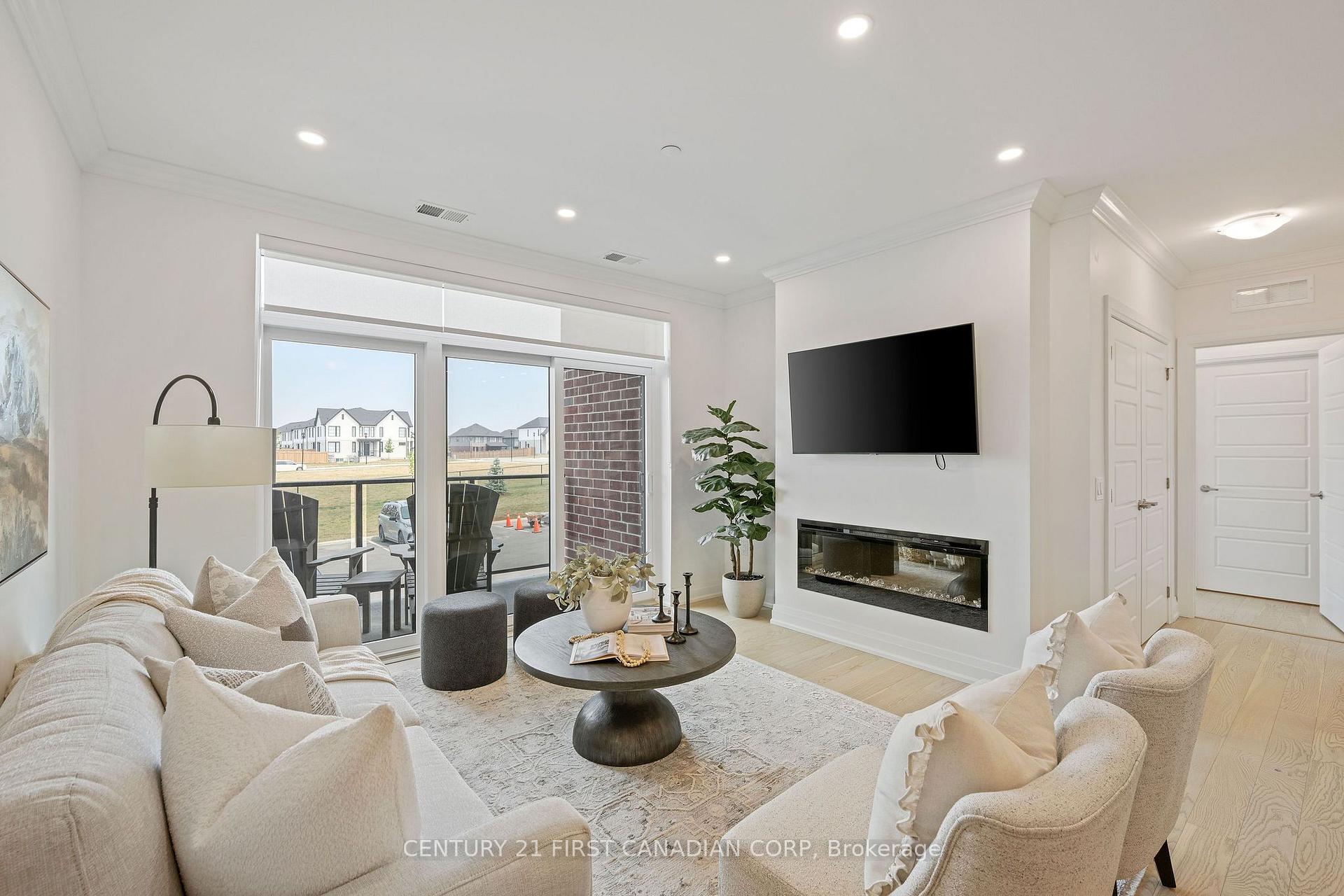 Photo 7 of Unit 202, 1560 Upper West Avenue, London, South B — HOMEH