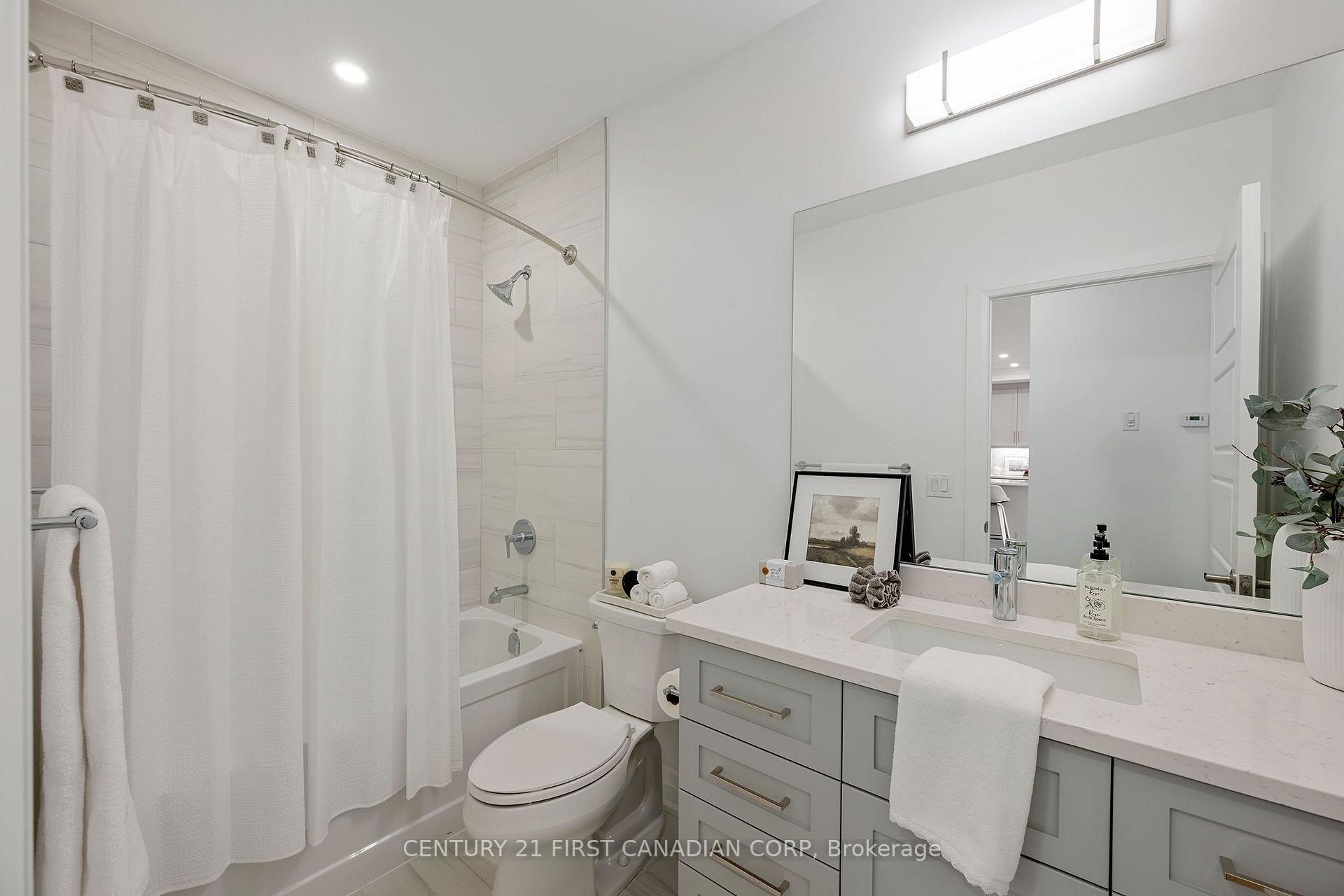 Photo 13 of Unit 202, 1560 Upper West Avenue, London, South B — HOMEH