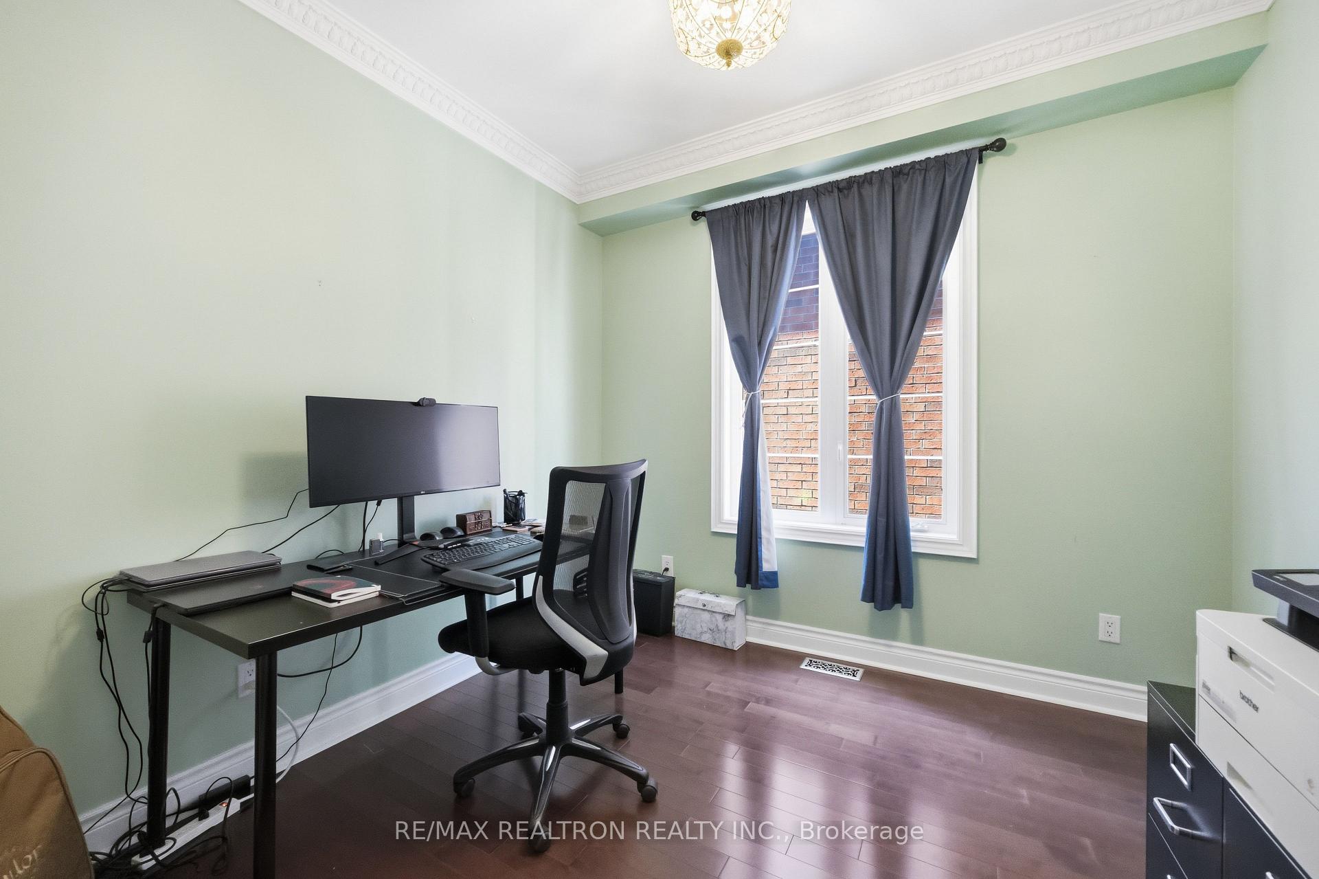 Photo 12 of 57 Dimarino Drive, Vaughan, Patterson — HOMEH