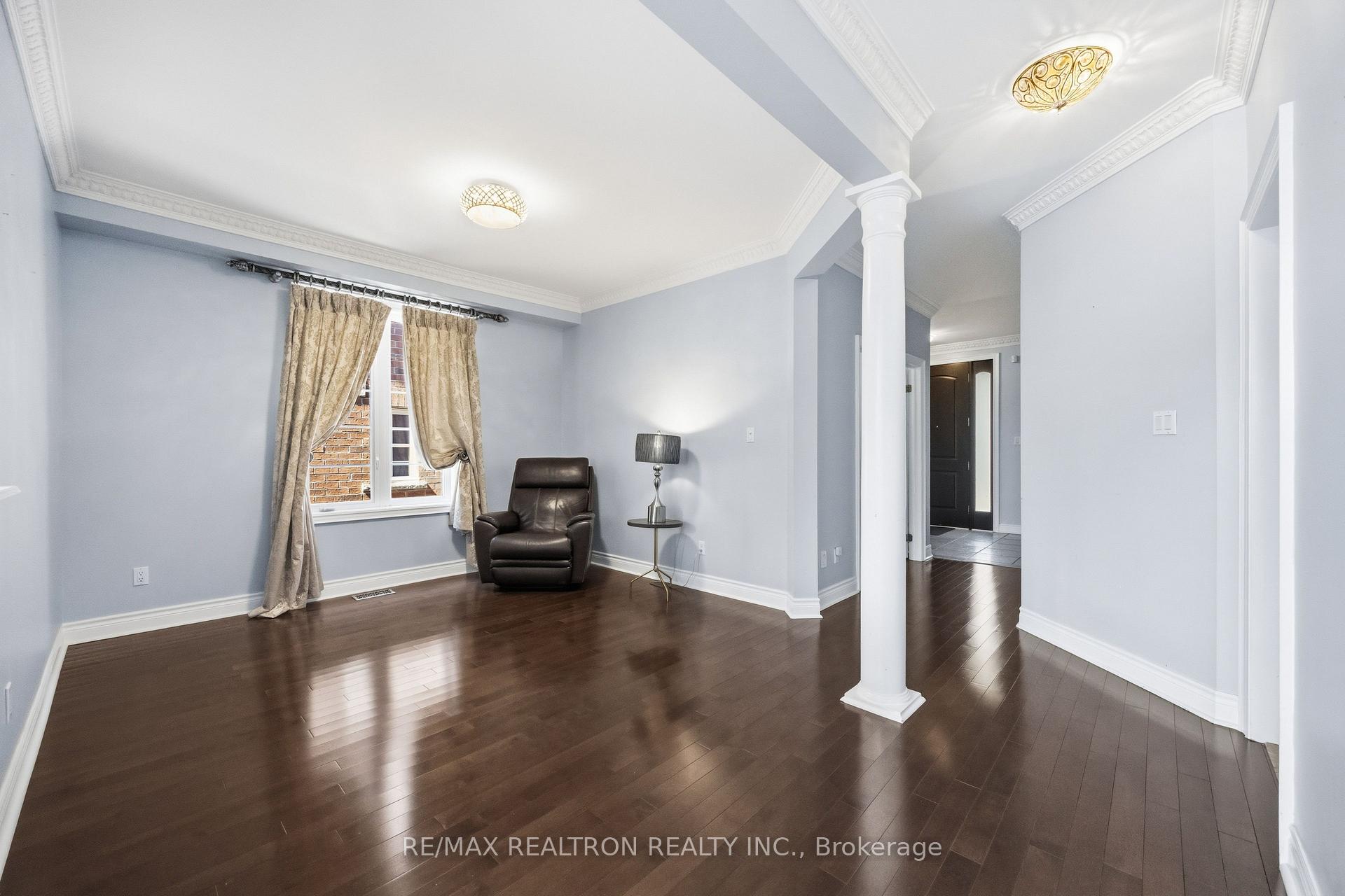 Photo 13 of 57 Dimarino Drive, Vaughan, Patterson — HOMEH