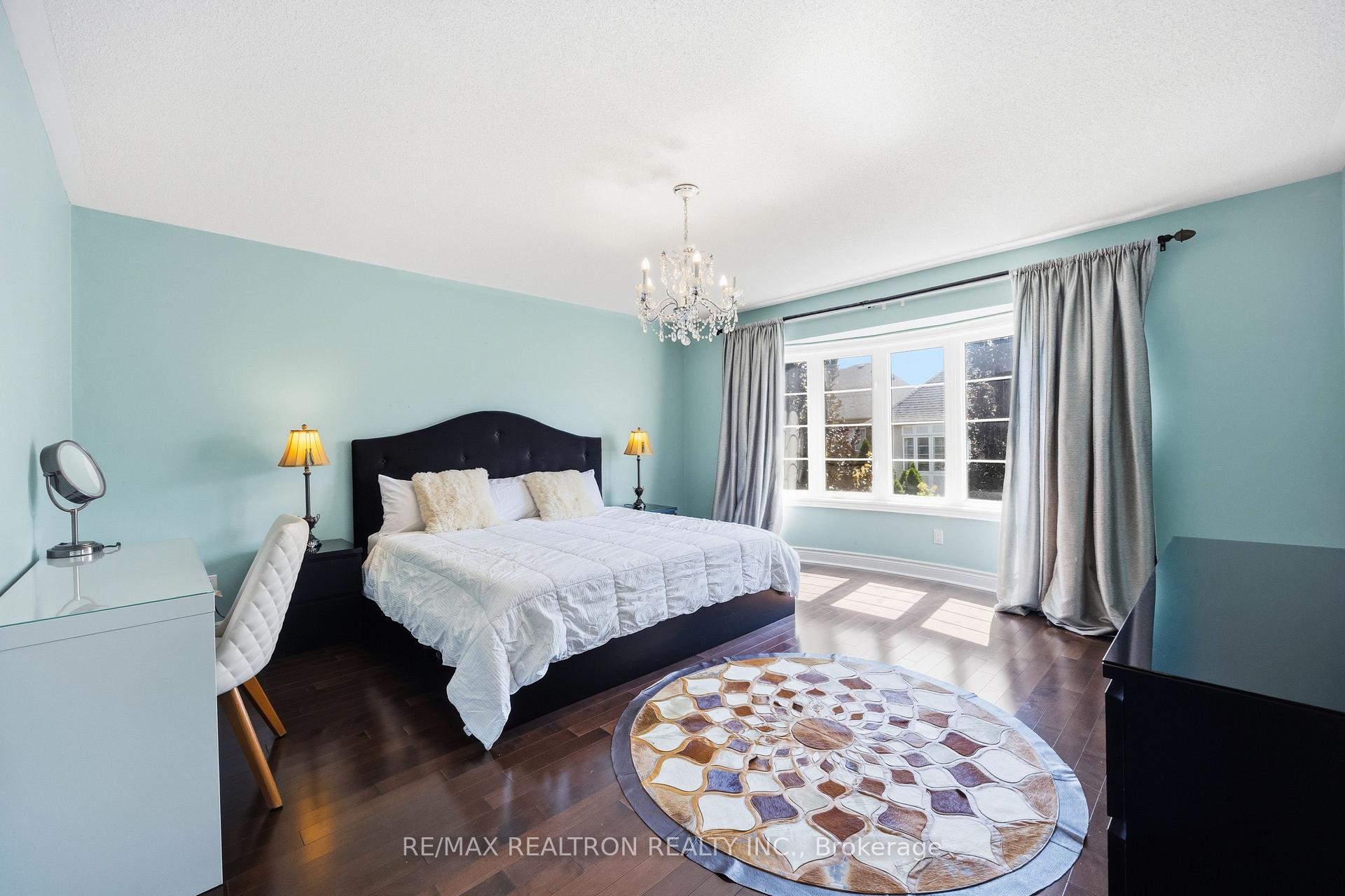 Photo 16 of 57 Dimarino Drive, Vaughan, Patterson — HOMEH