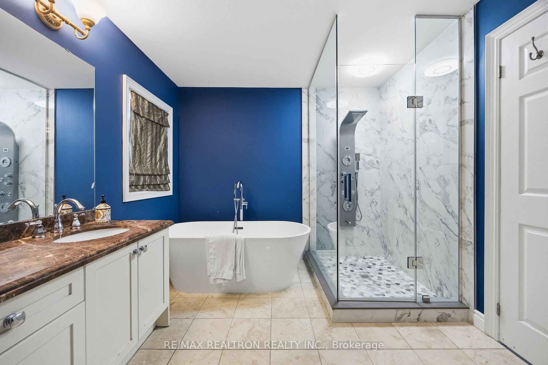 Photo 21 of 57 Dimarino Drive, Vaughan, Patterson — HOMEH