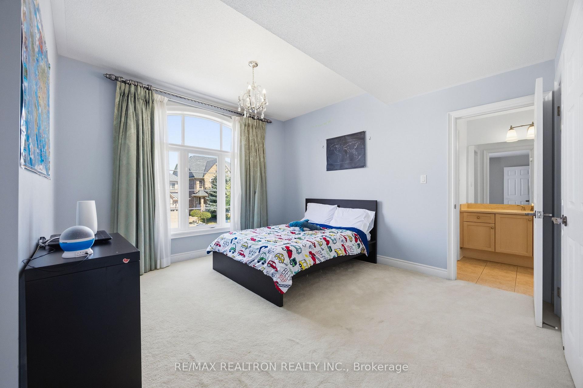 Photo 25 of 57 Dimarino Drive, Vaughan, Patterson — HOMEH