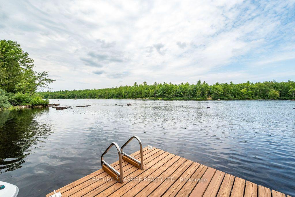 Photo 9 of 978 Rantz Road, Petawawa, Petawawa — HOMEH